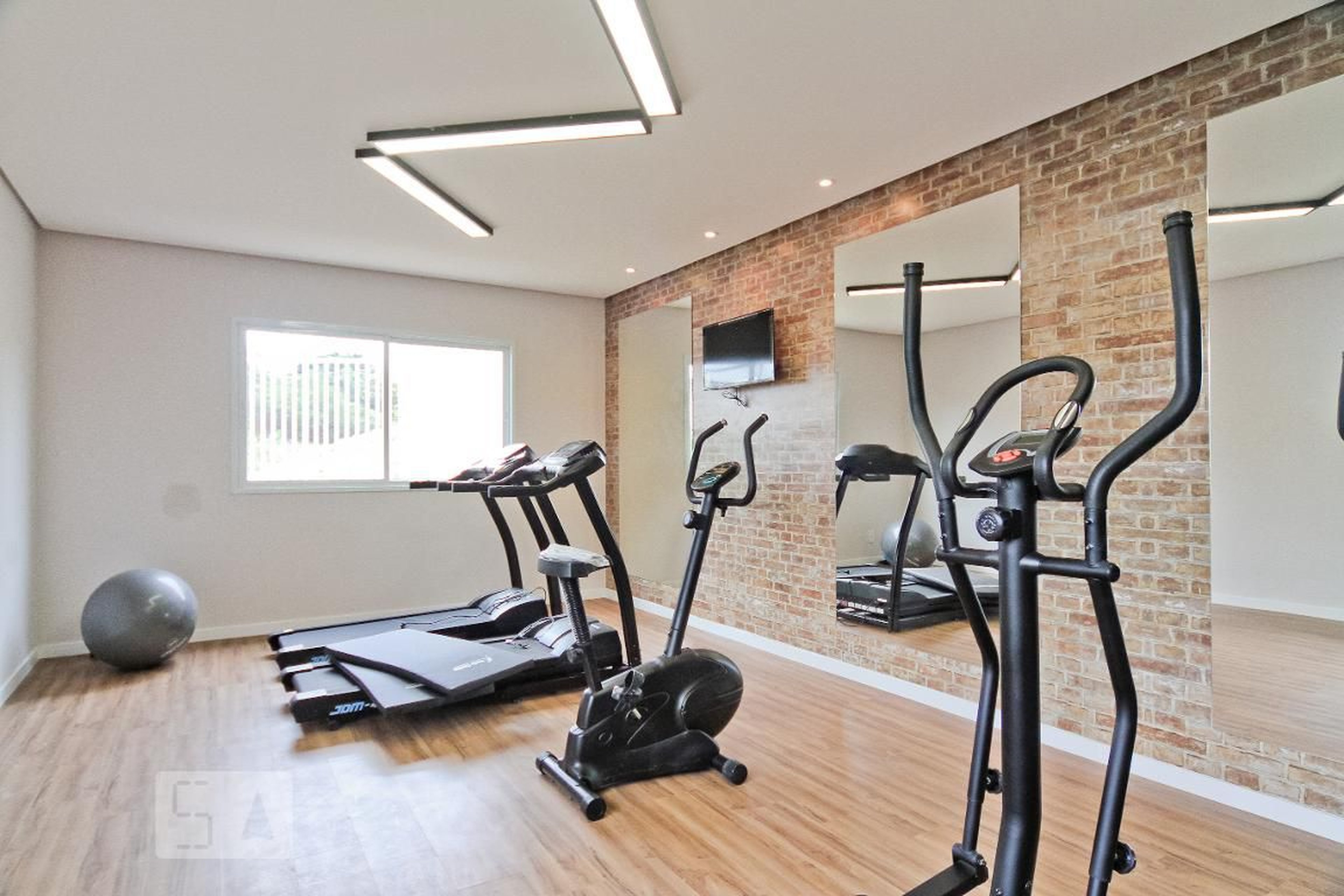 Academia - Yes New City