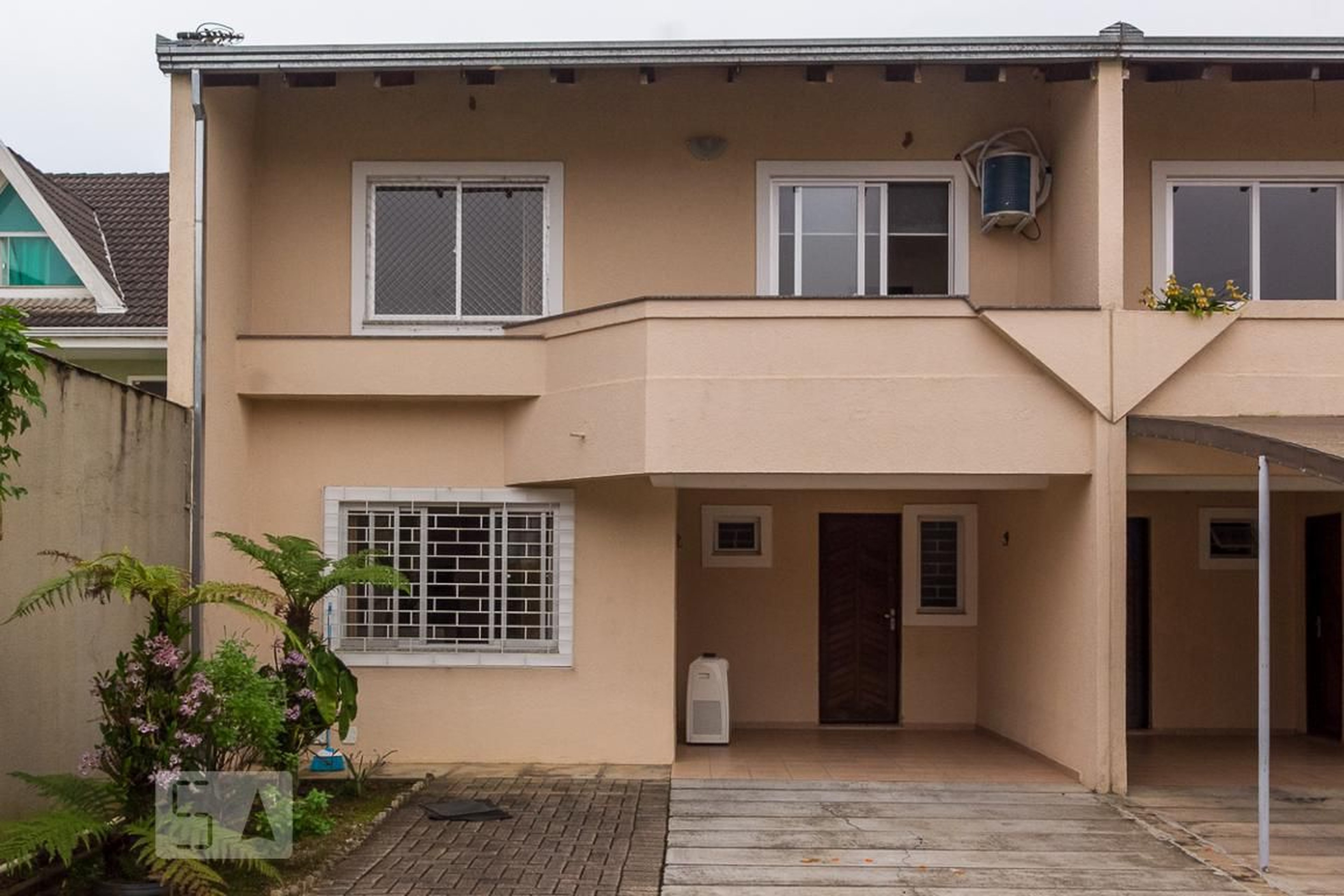 Fachada Condomínio em Rua Érico José de Mio, 30