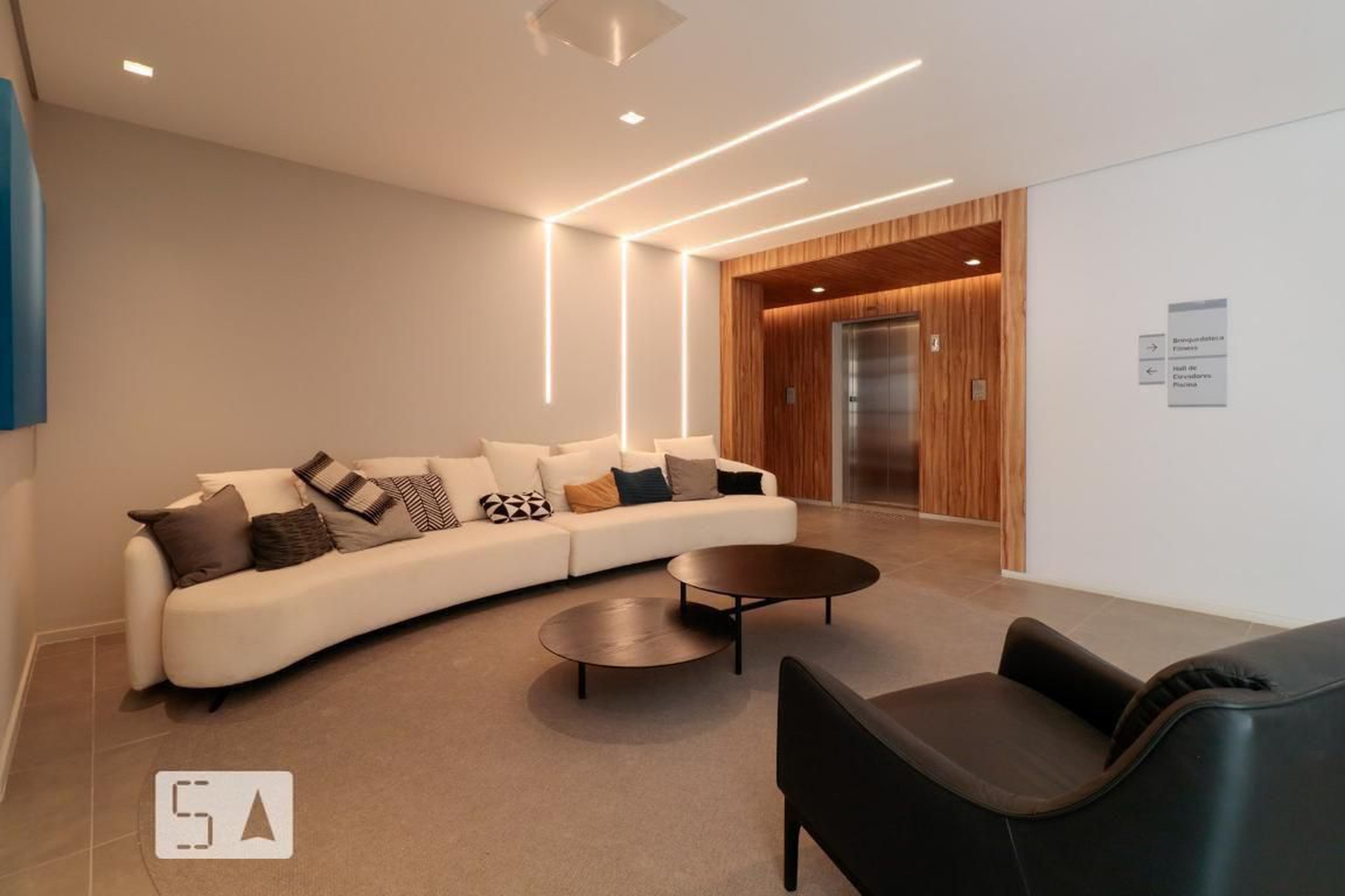 Hall de Entrada - You, Faria Lima