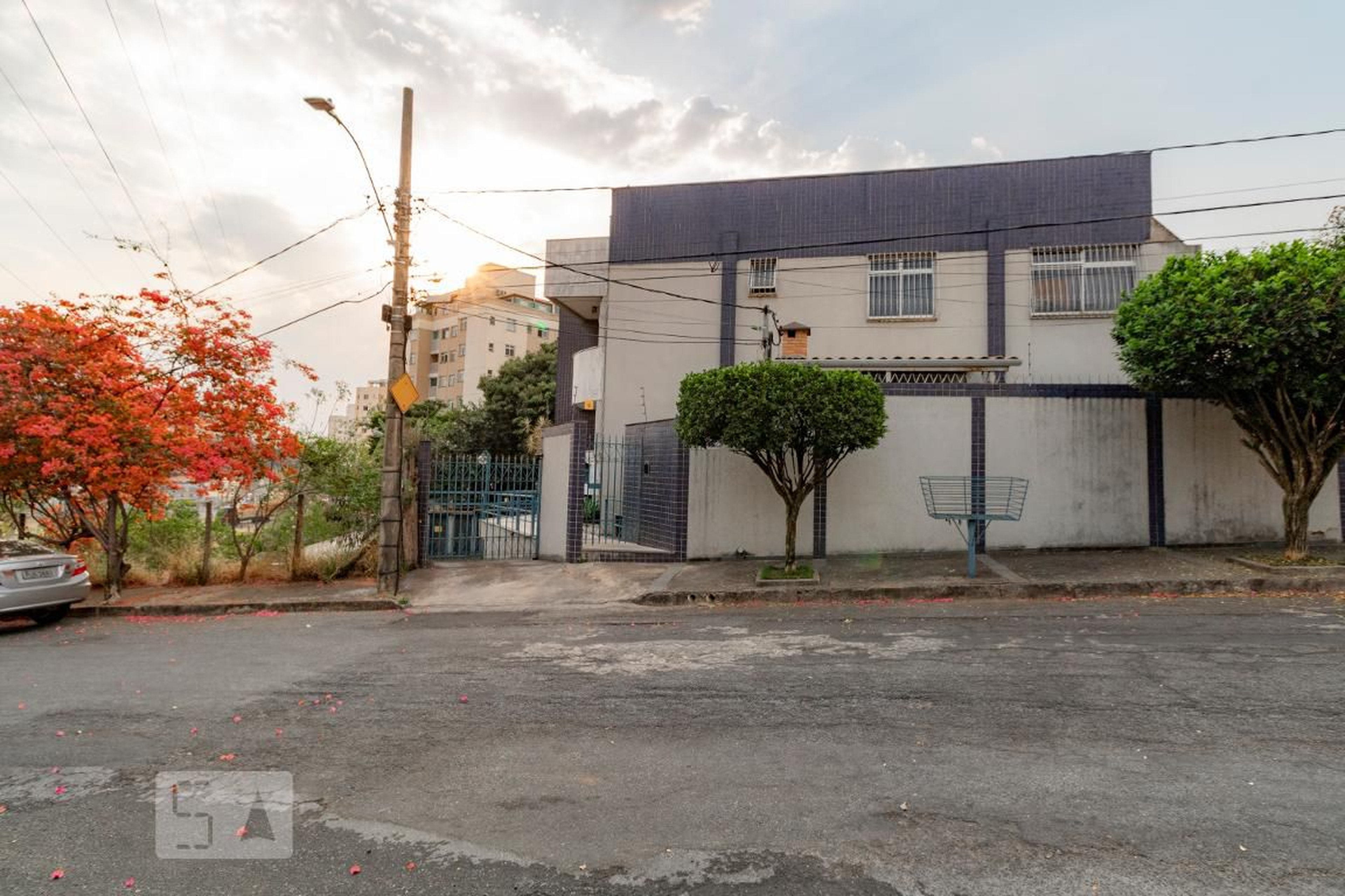 Fachada Condomínio em Rua Cirá de Souza, 77