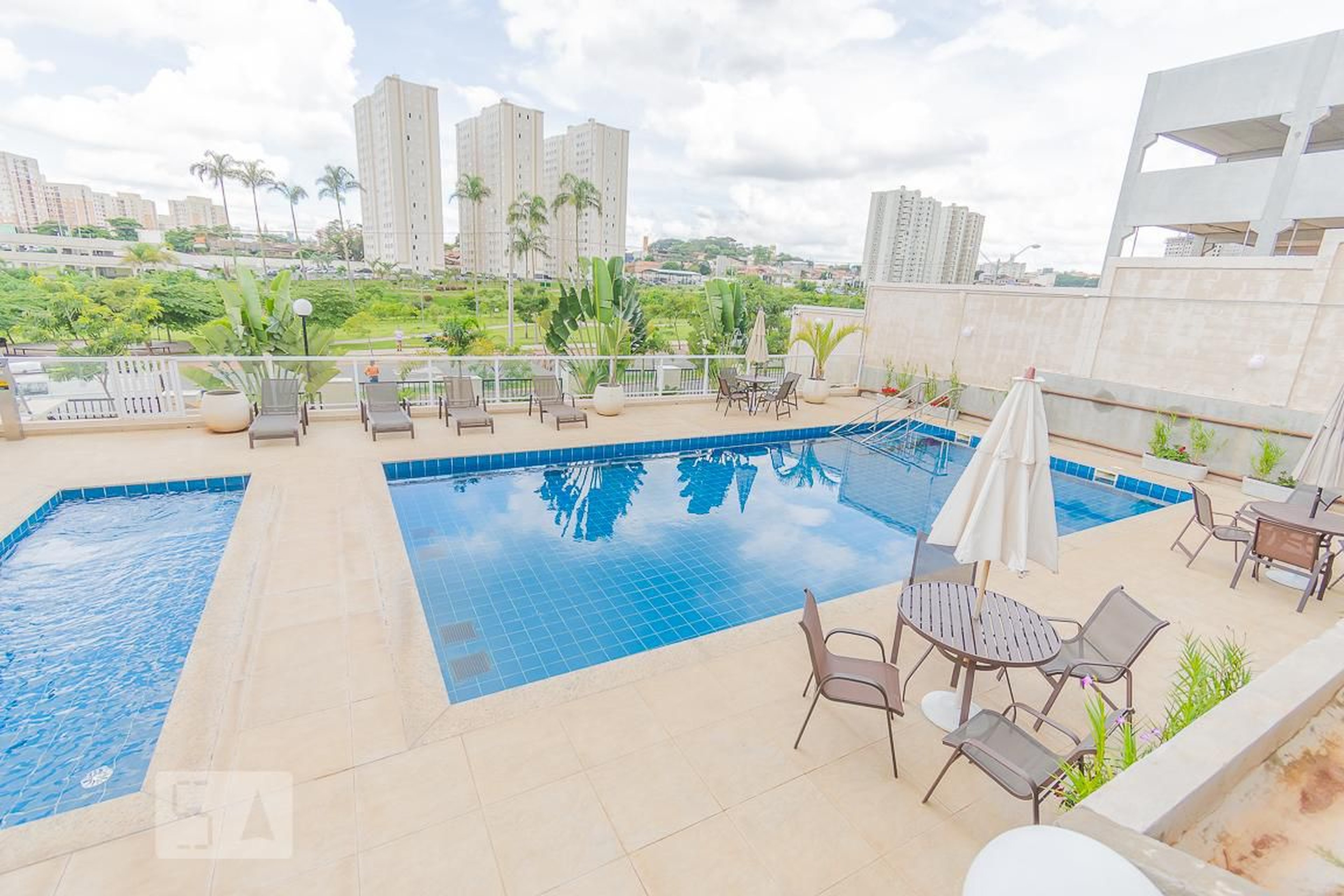 Piscina - Versalhes Garden