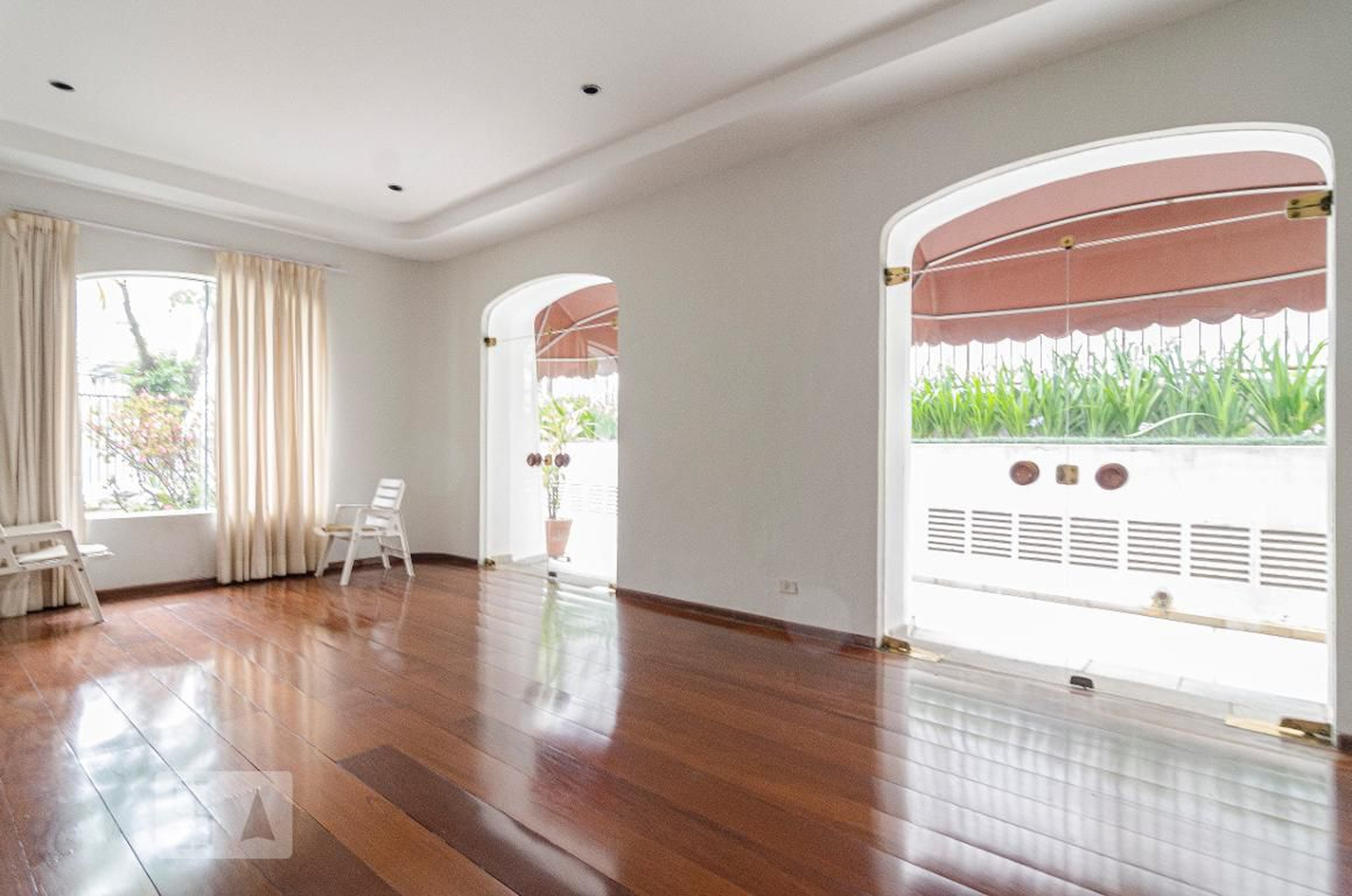 Salão de festas - Adélia Nigri