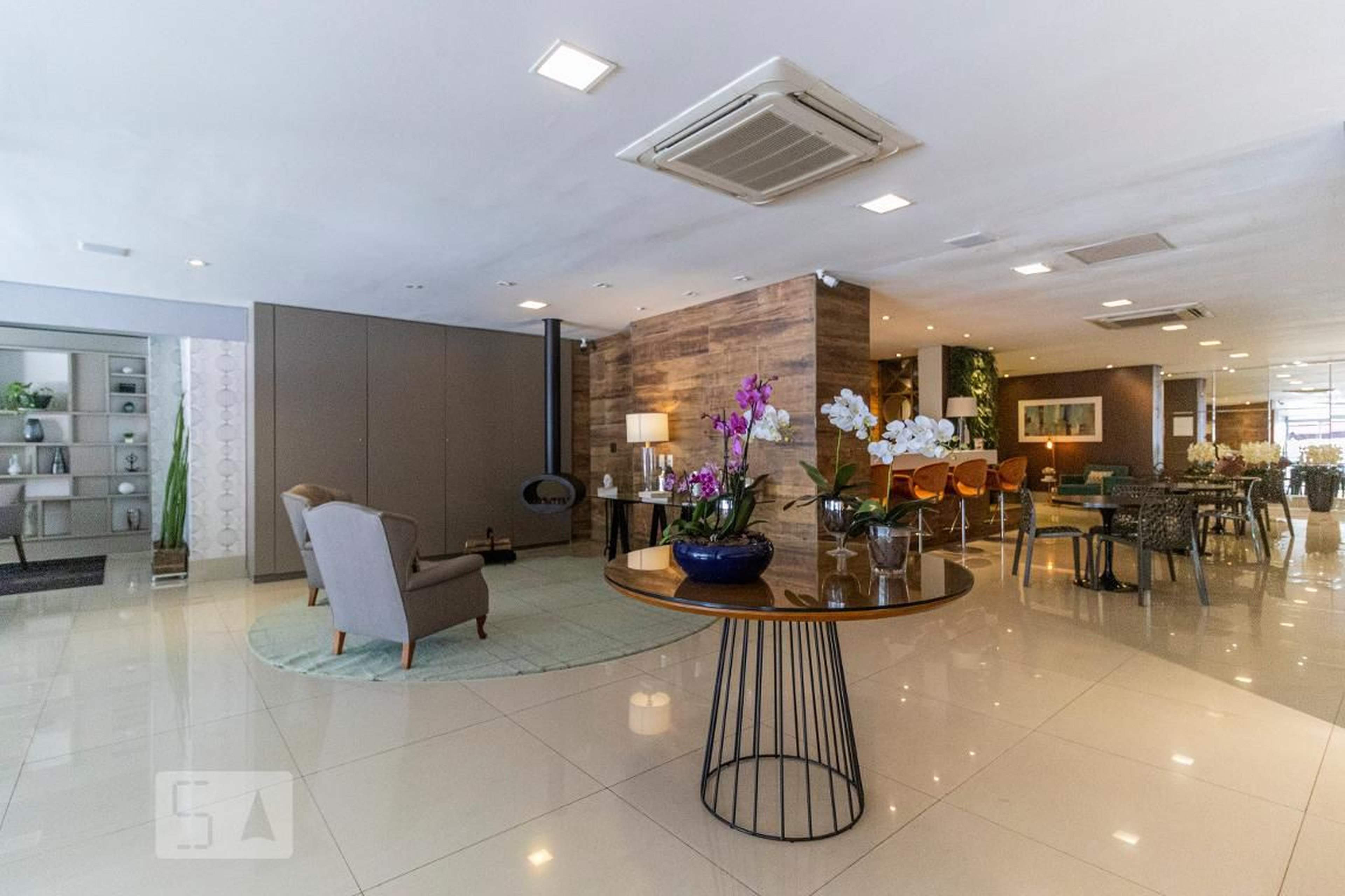 Hall Social - Heritage Residence Service