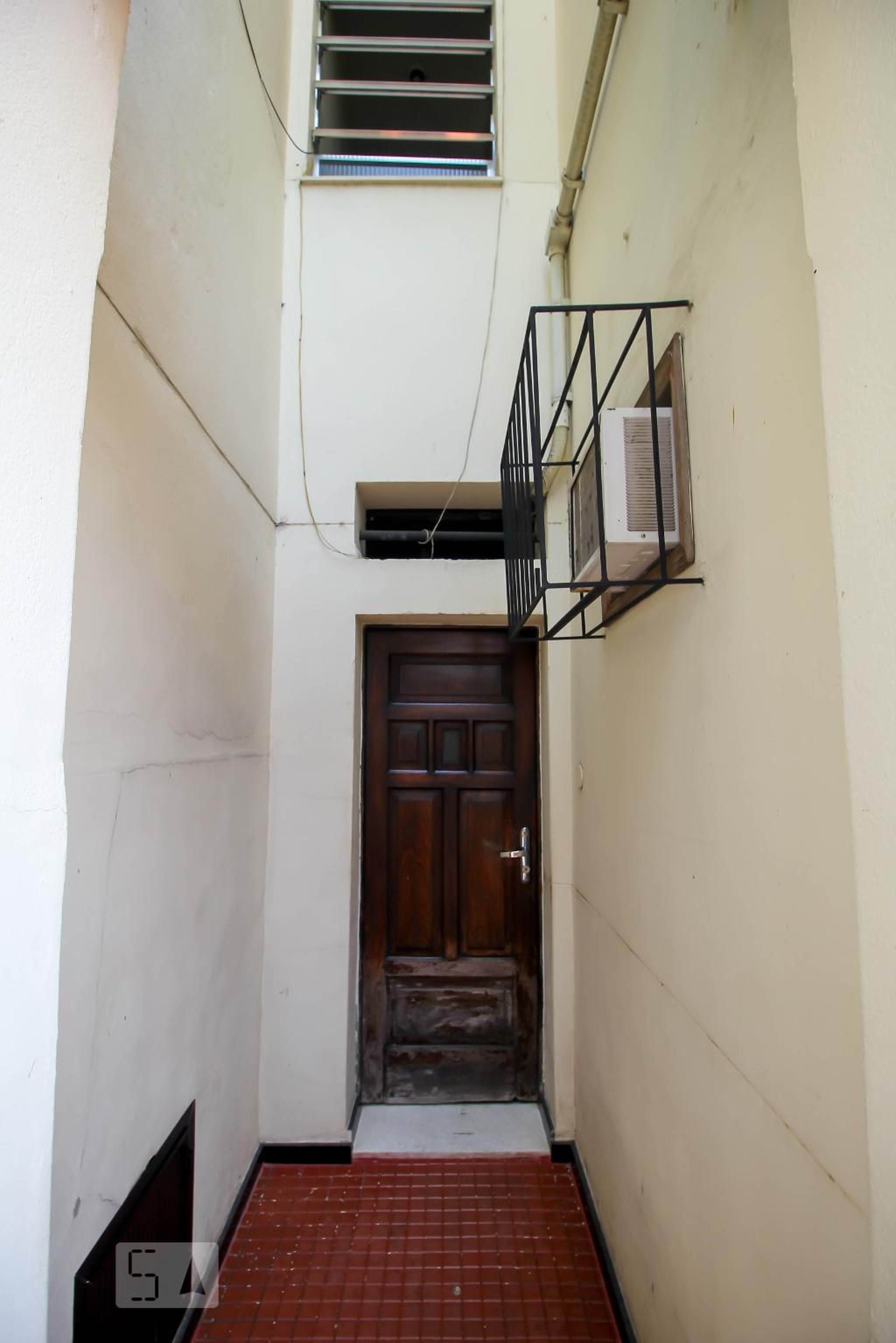 Entrada do Prédio - null