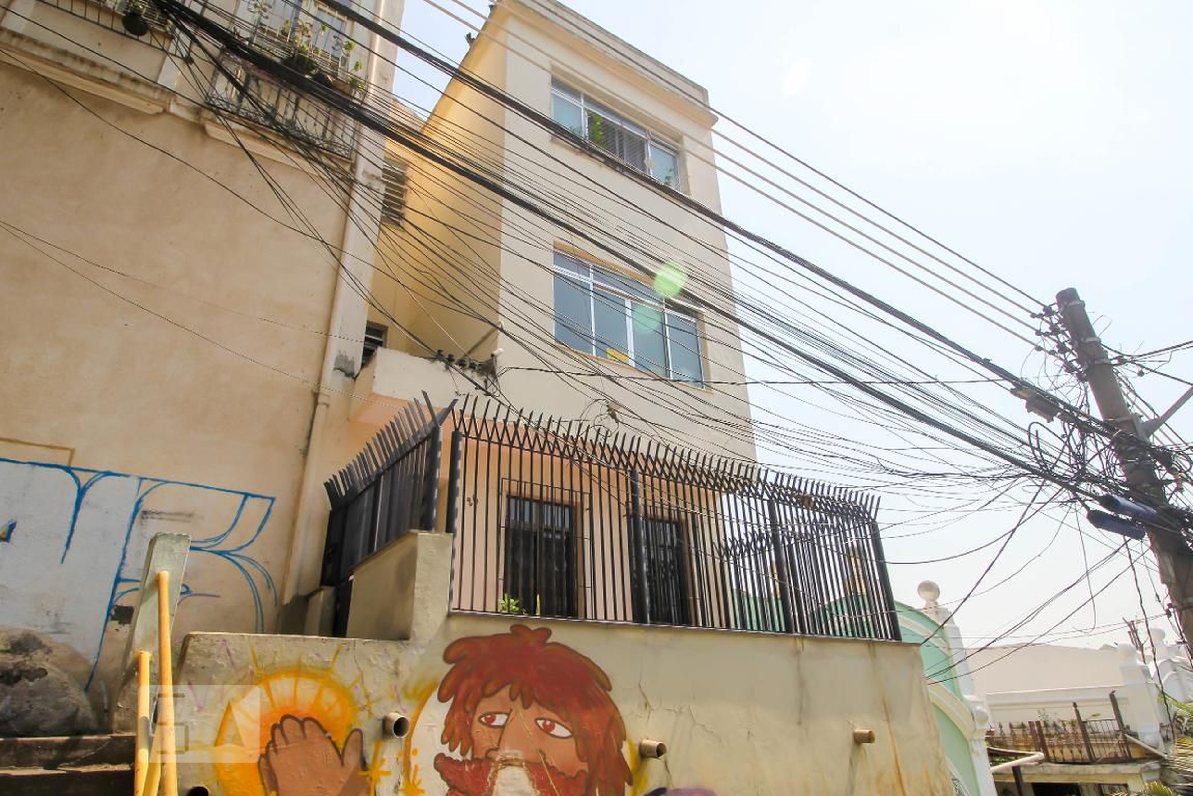 Fachada do Prédio Condomínio em Ladeira Frei Orlando, 26