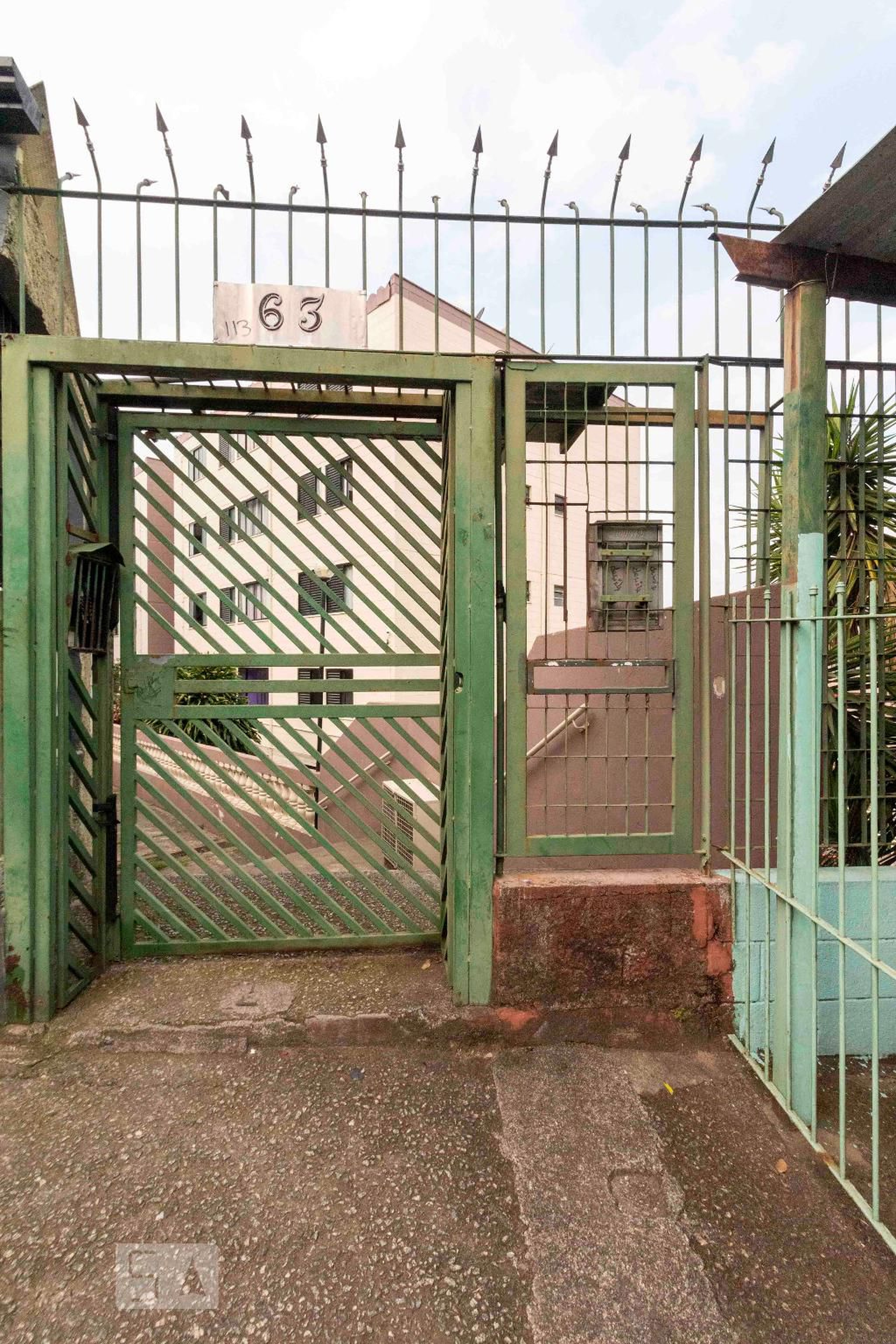 Fachada Condomínio em Rua Mário Capuano, 63