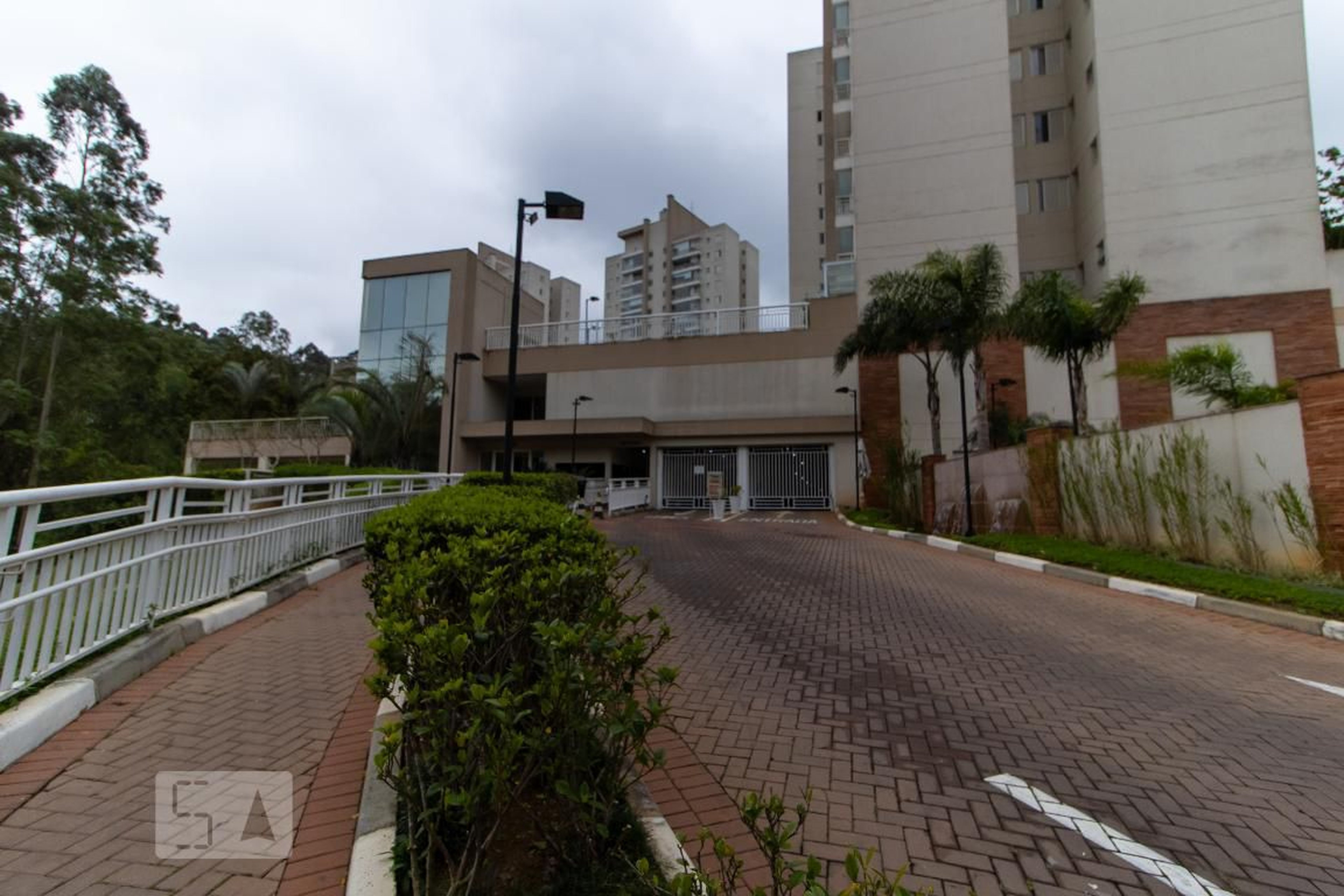 Fachada do Condomínio Condomínio Paisagem Tamboré