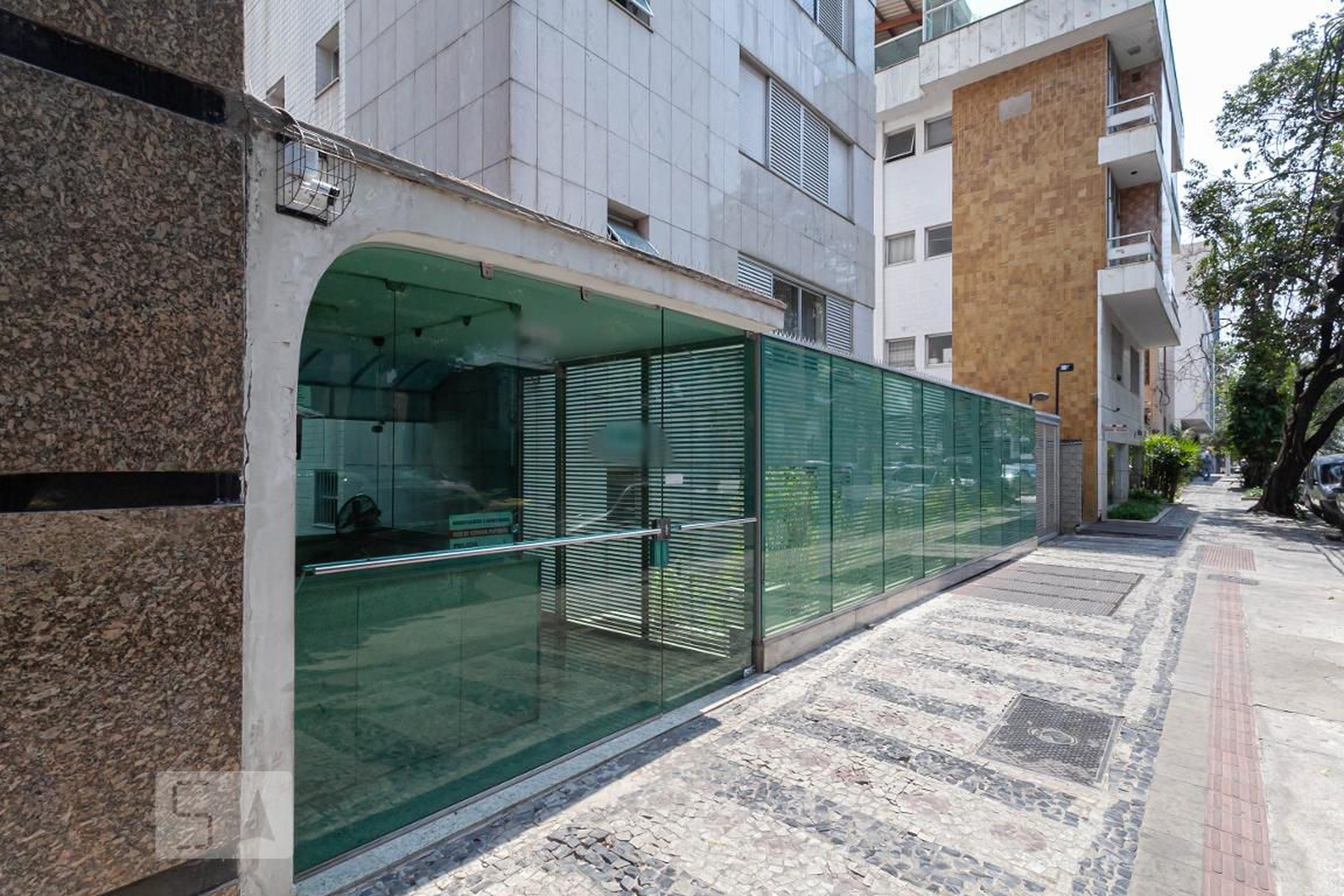 Fachada Condomínio em Rua Mato Grosso, 1092