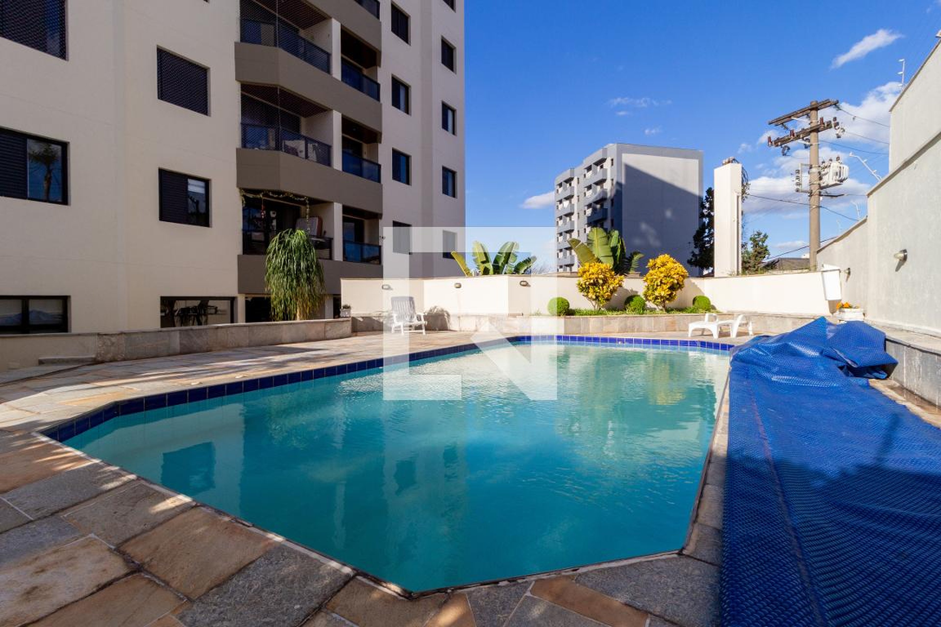 Piscina - Edificio Sant Pool