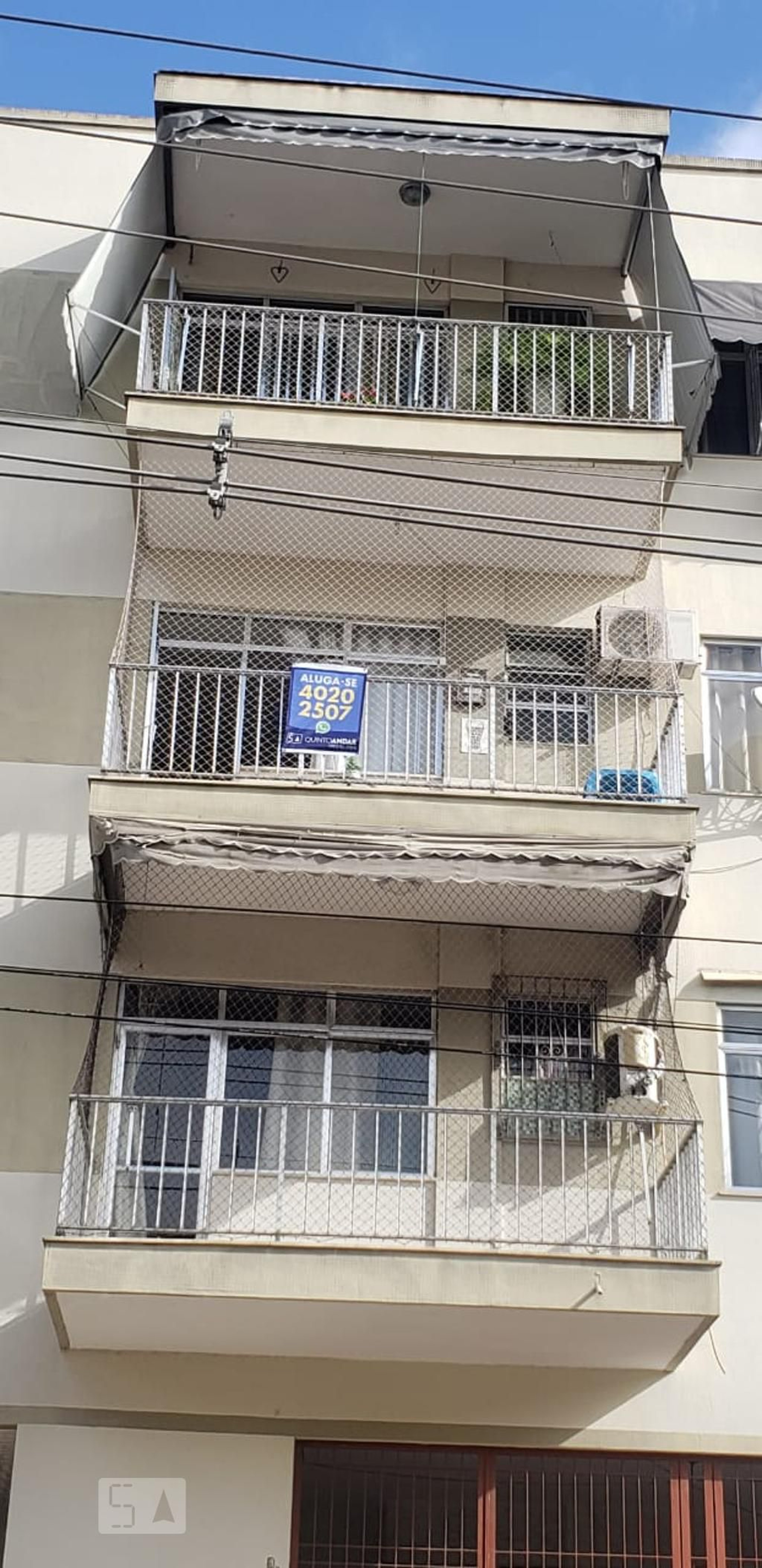 Fachada Condomínio em Rua Santa Luz, 90