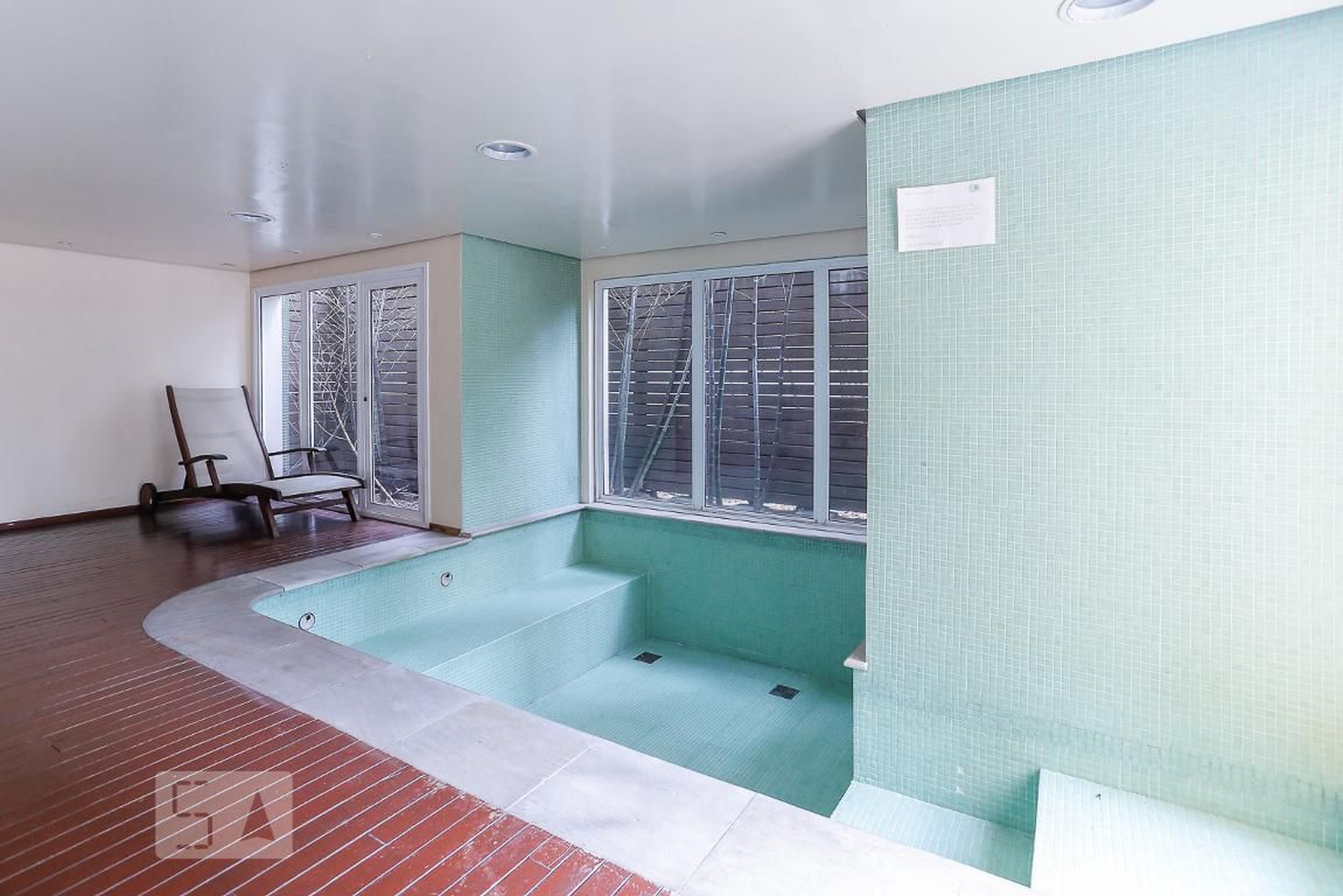 Piscina Aquecida - Miró