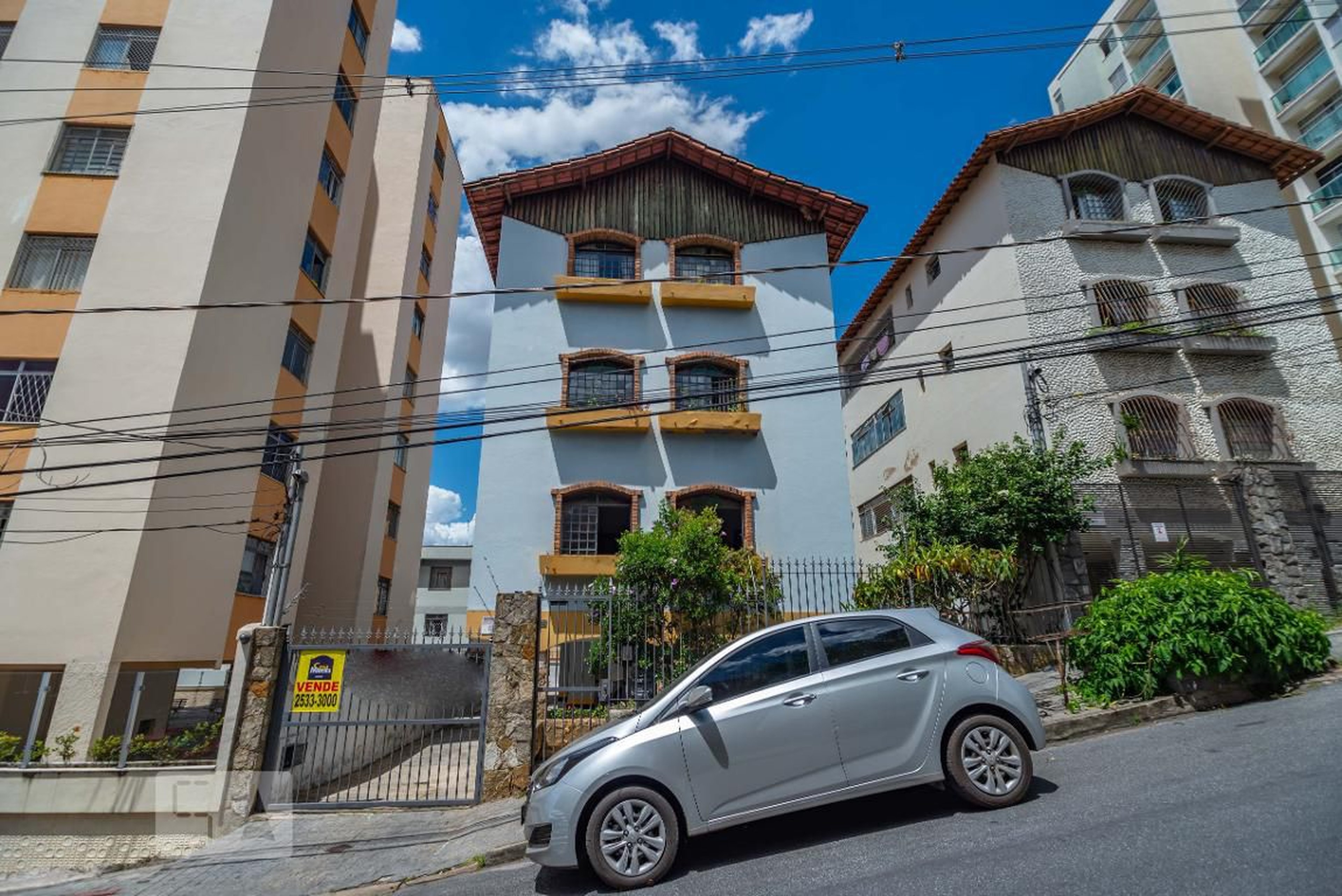 Fachada Condomínio em Rua Tabelião Ferreira de Carvalho, 225