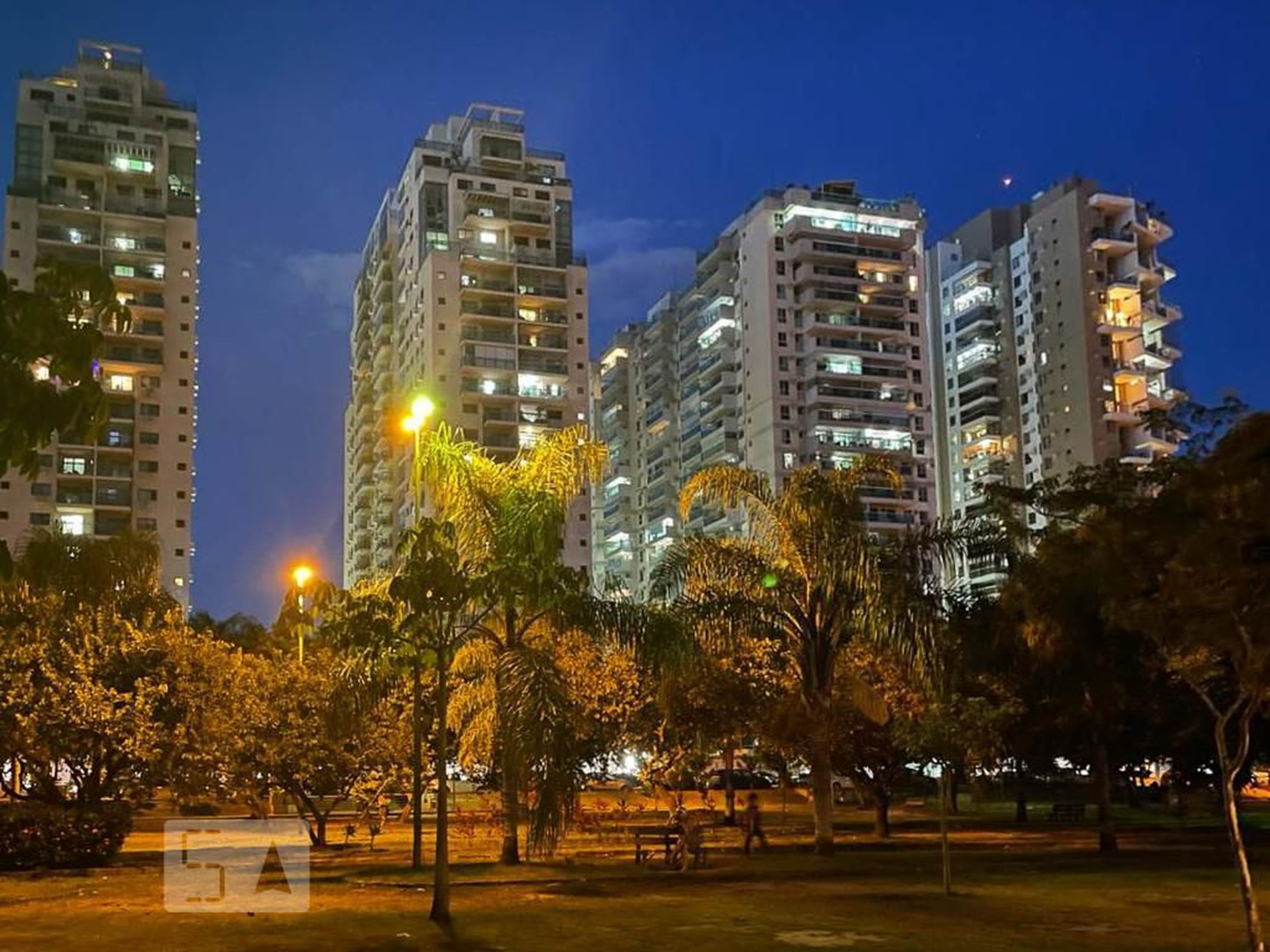 Fachada do Condomínio Condomínio Luau do Recreio