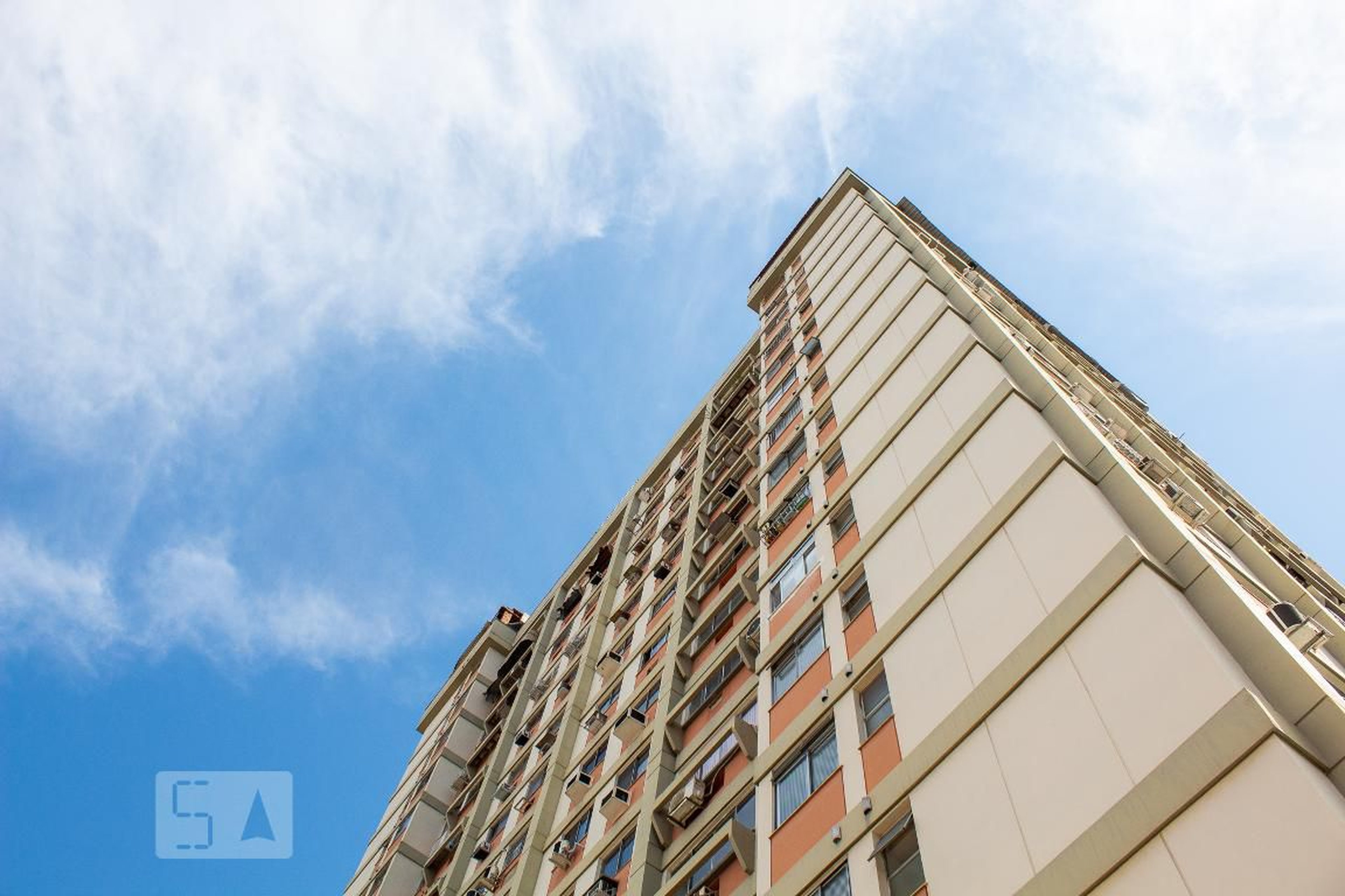 Fachada Condomínio em Rua Vinte e Oito de Setembro, 226