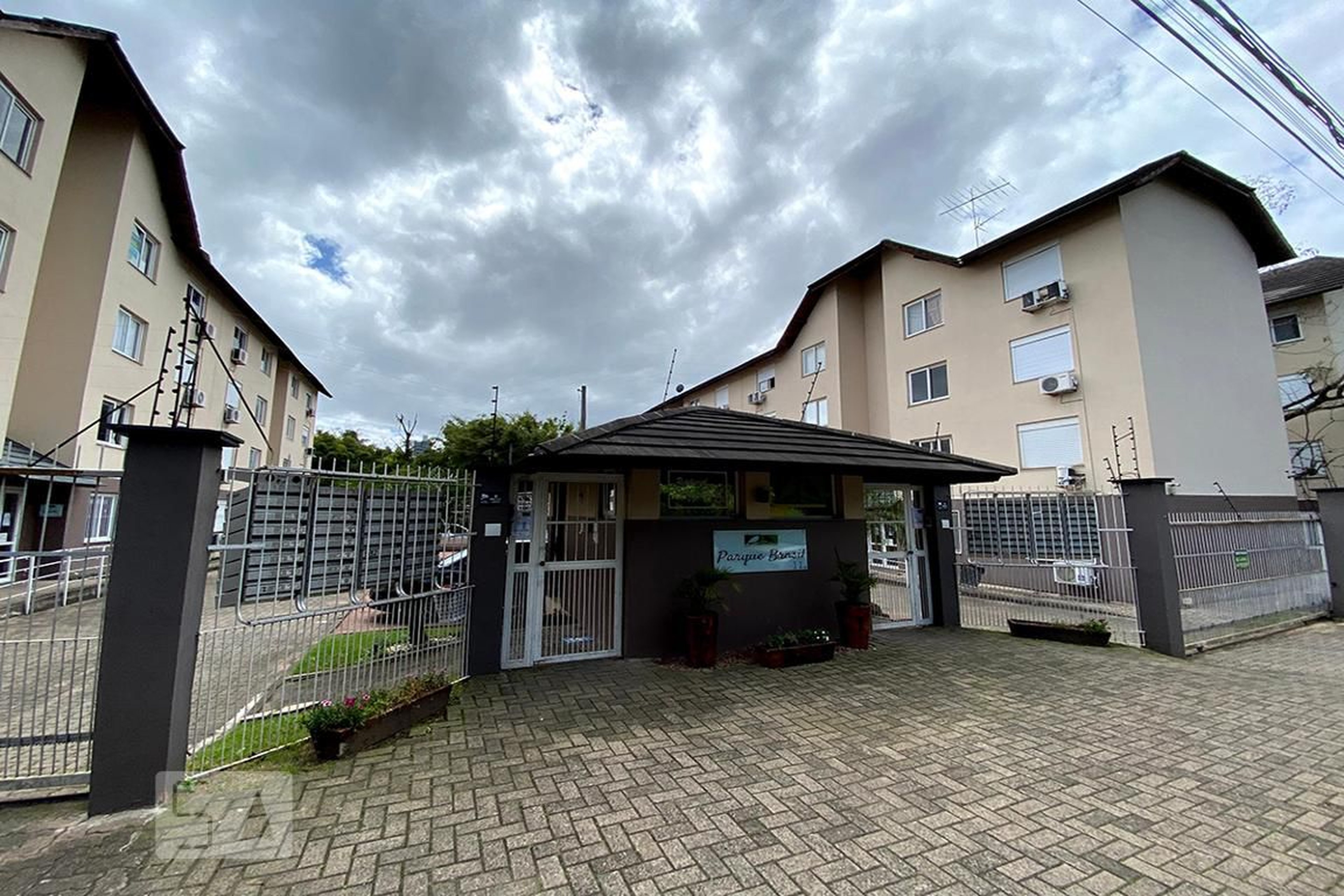 Fachada do Condomínio Condomínio Parque Brasil