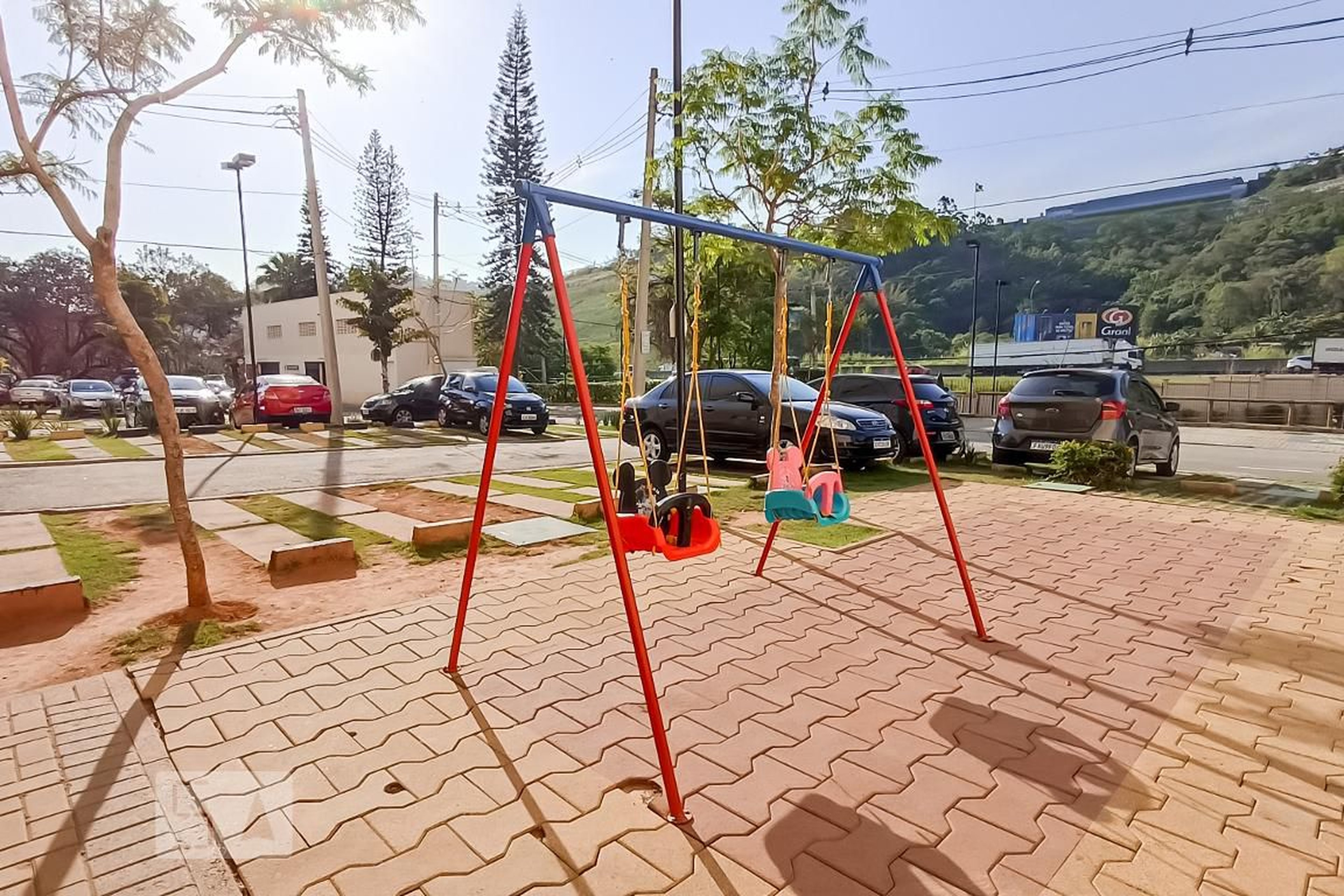 Playground - Inspire Flores