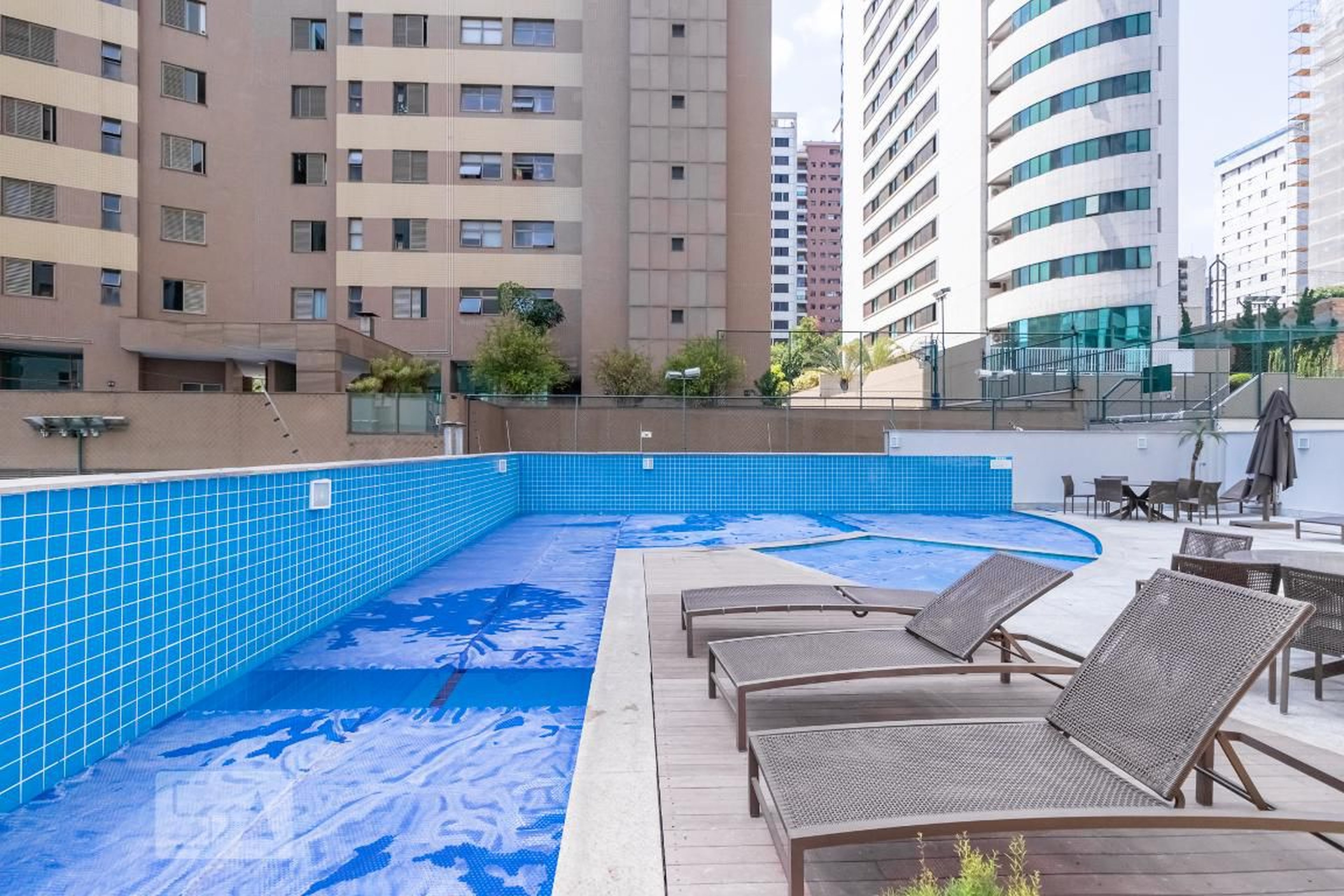 Piscina - Palazzo de Lourdes