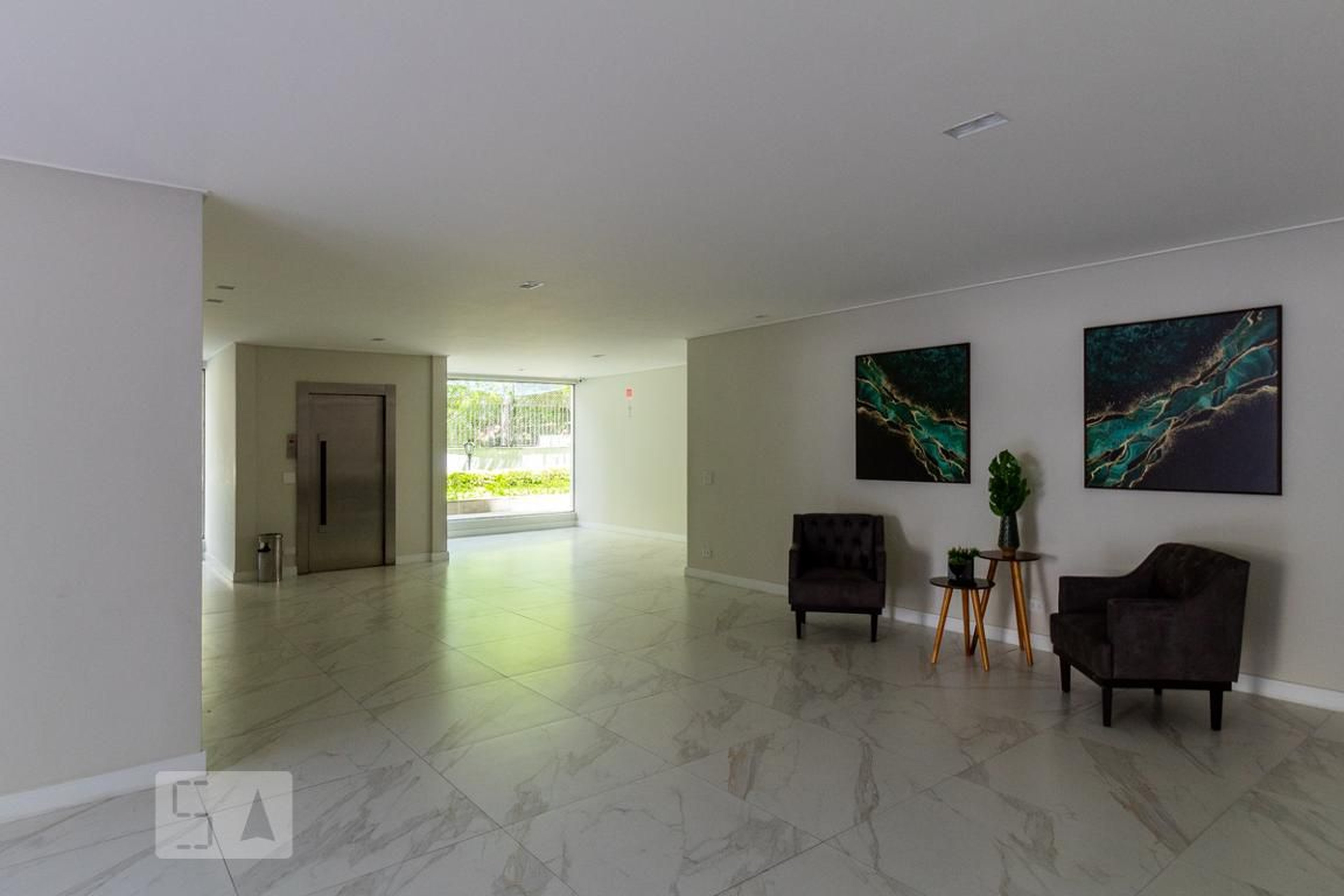 Hall Social - Maison Louvre