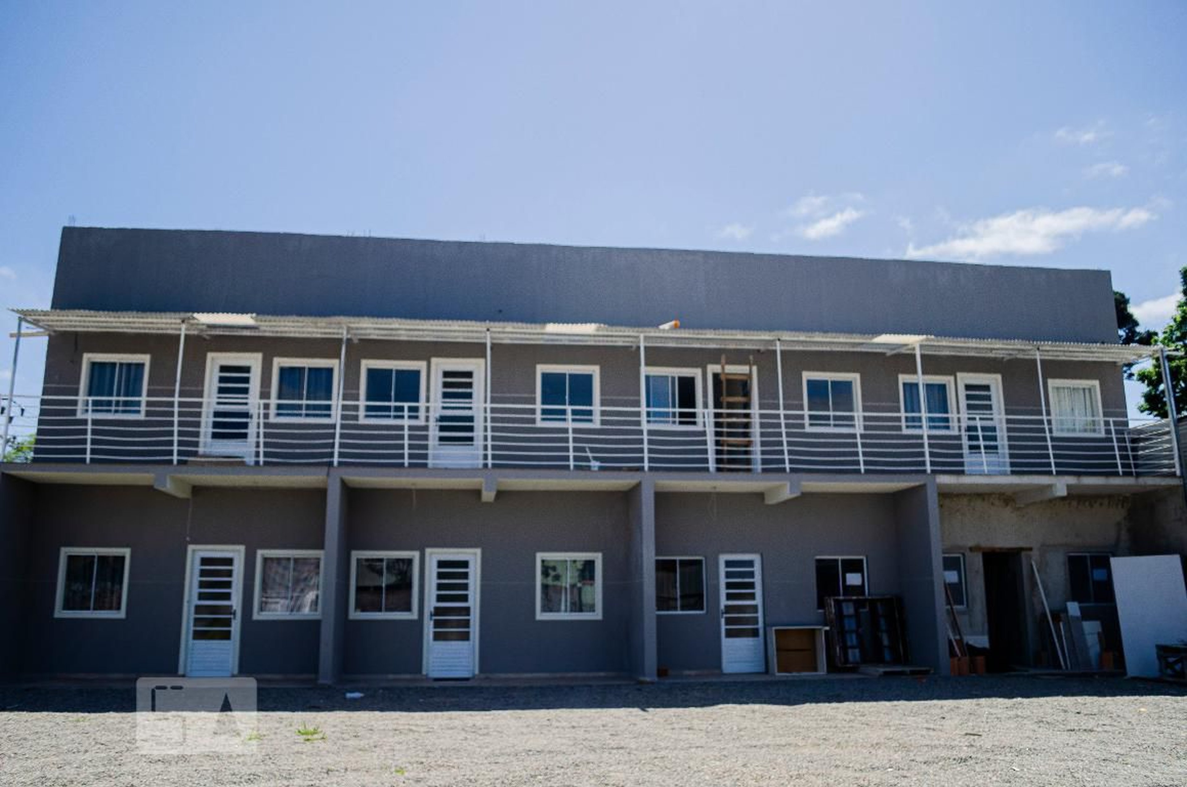 Fachada Condomínio em Rua Coronel Herculano de Araújo, 916