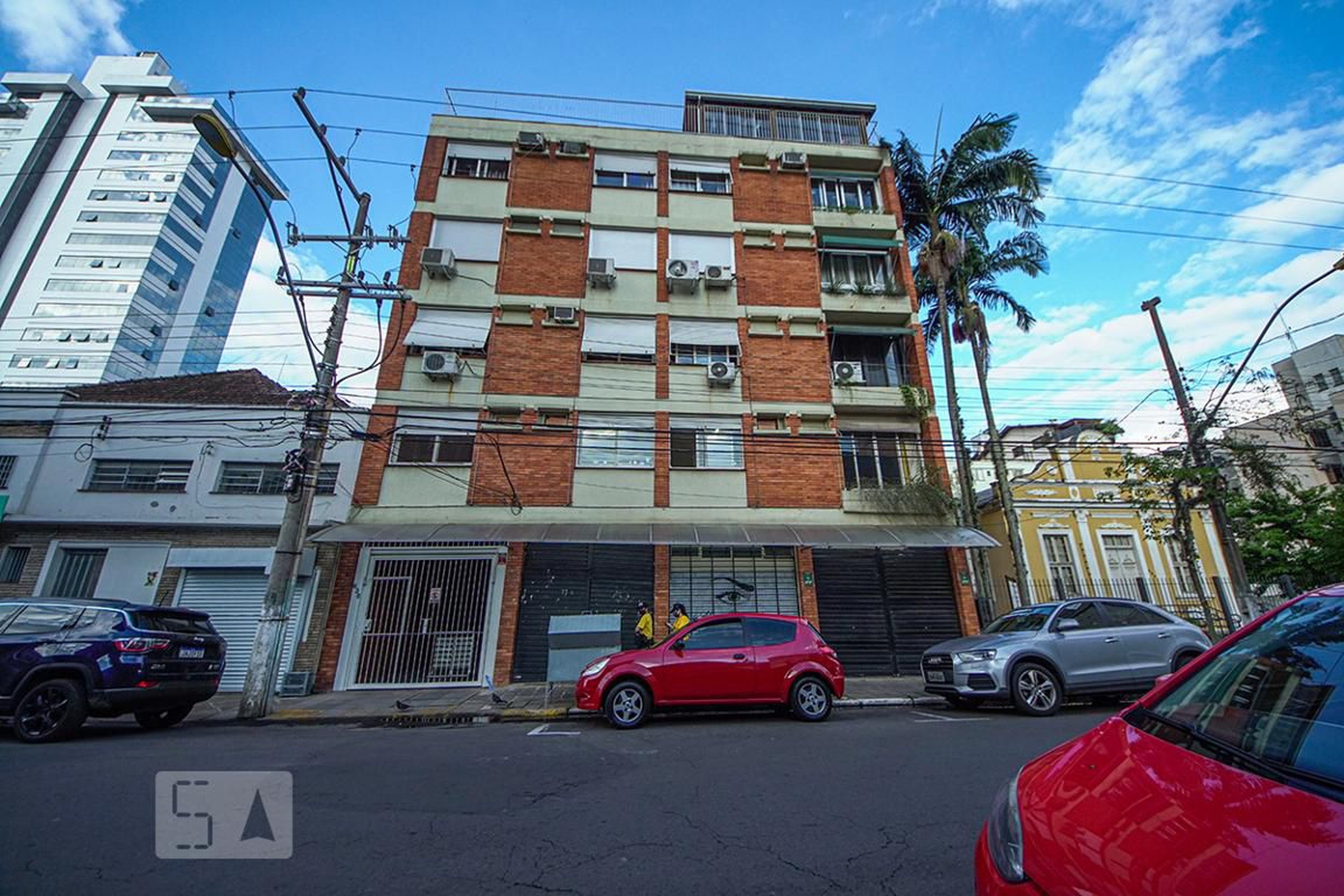 Fachada do Prédio Condomínio em Rua Marquês do Herval, 636