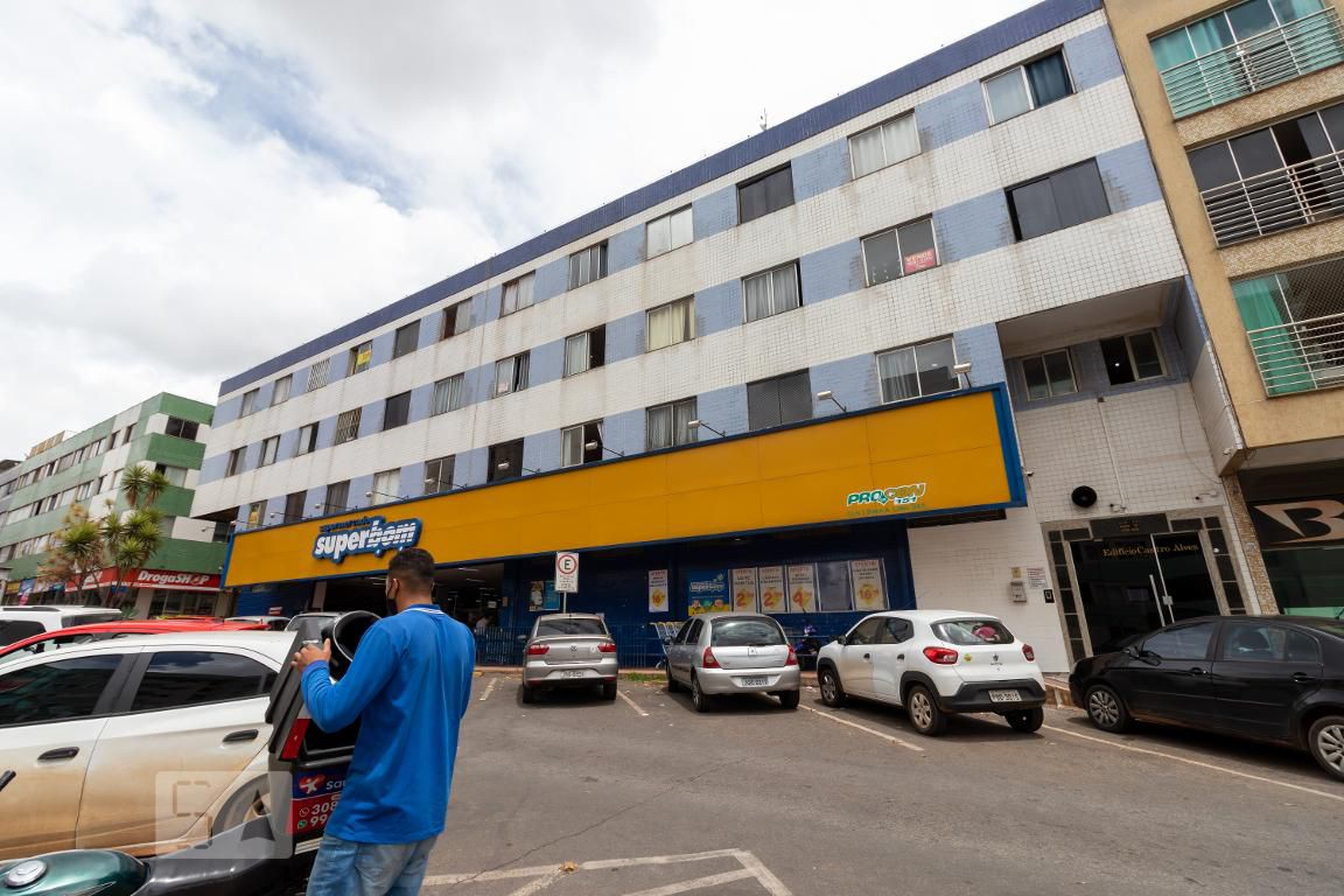 Fachada Condomínio em Cln 3 Bloco A, A