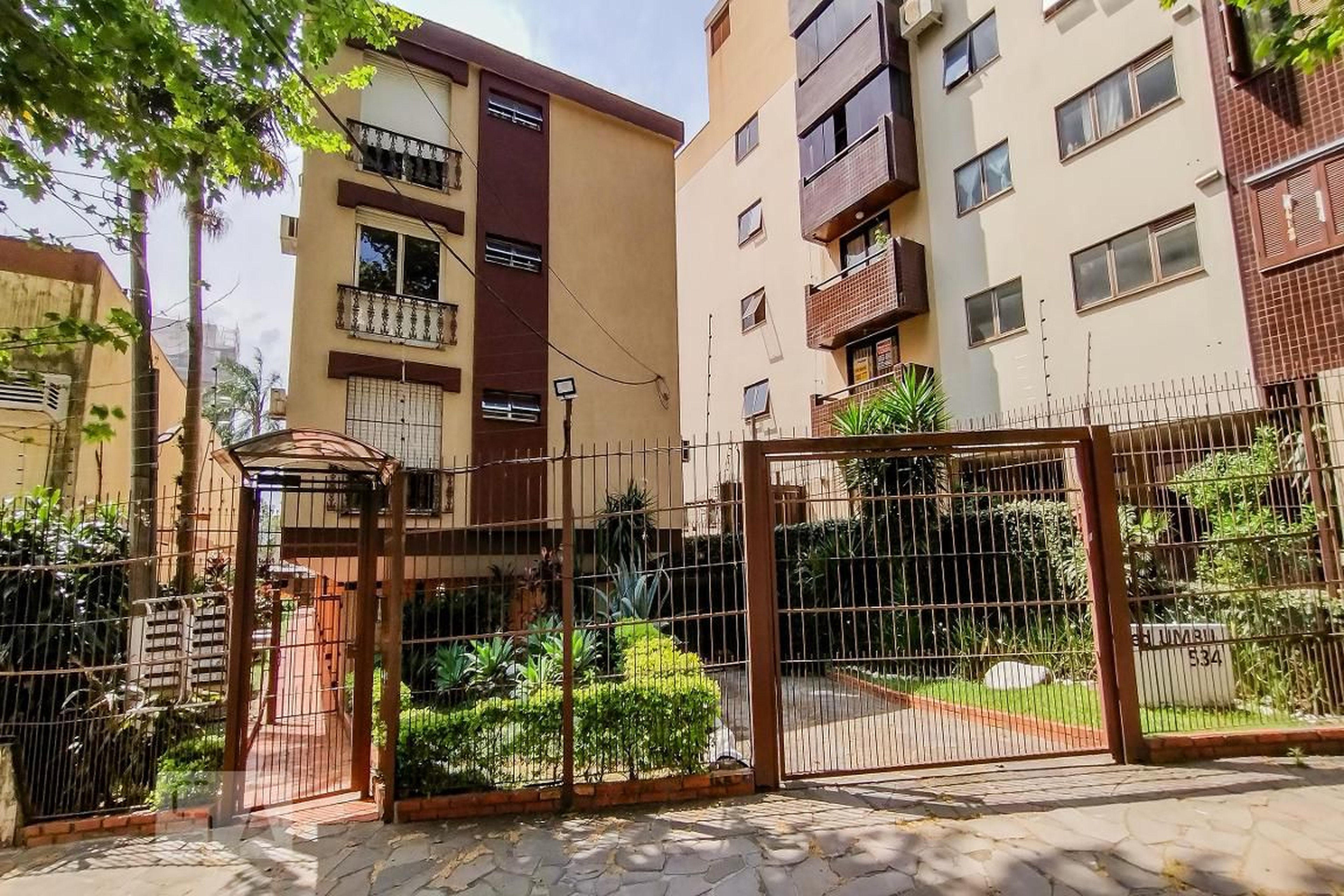 Fachada do Condomínio Edifício Umbu