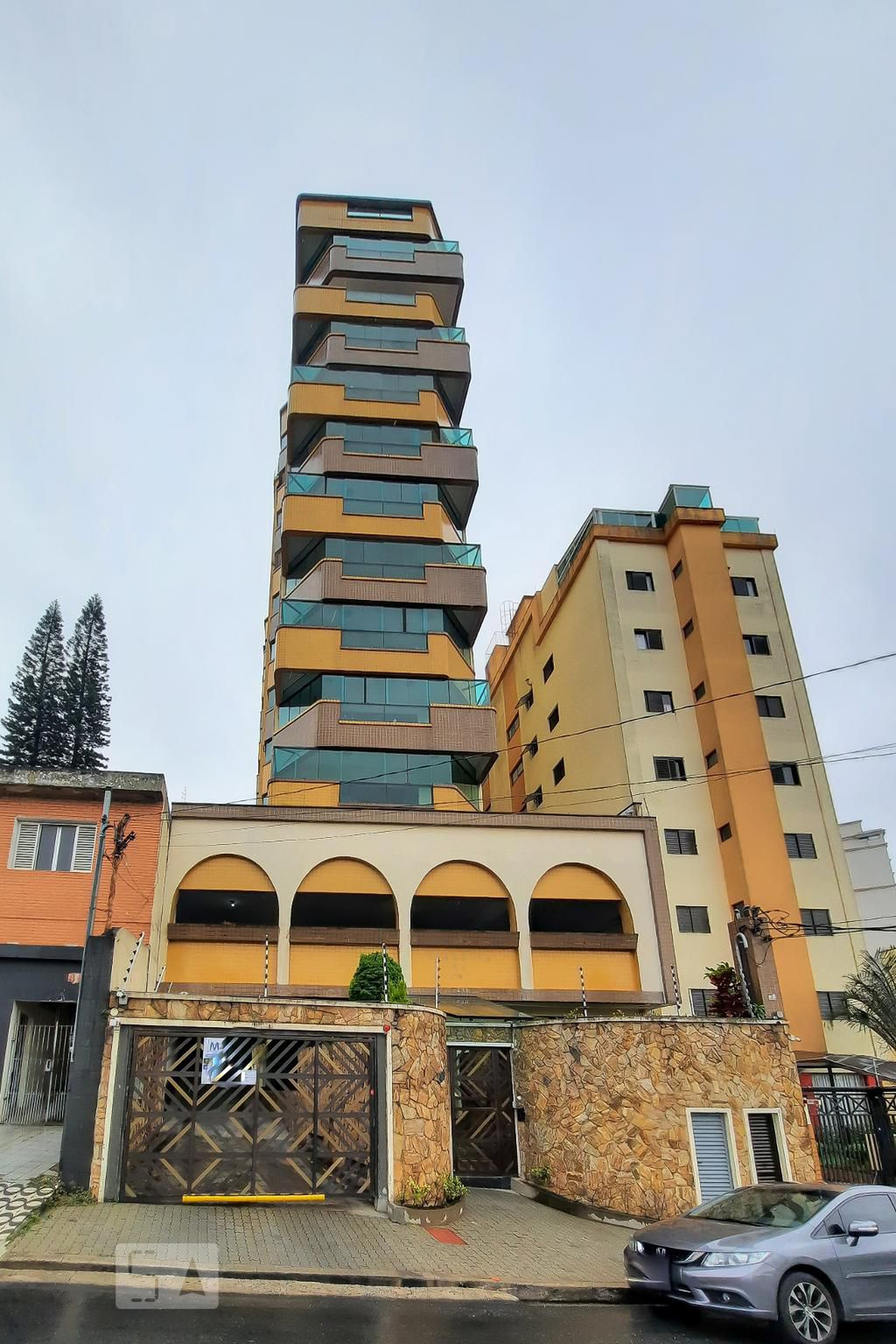 Fachada do Condomínio Edifício Terrazzo de Conti
