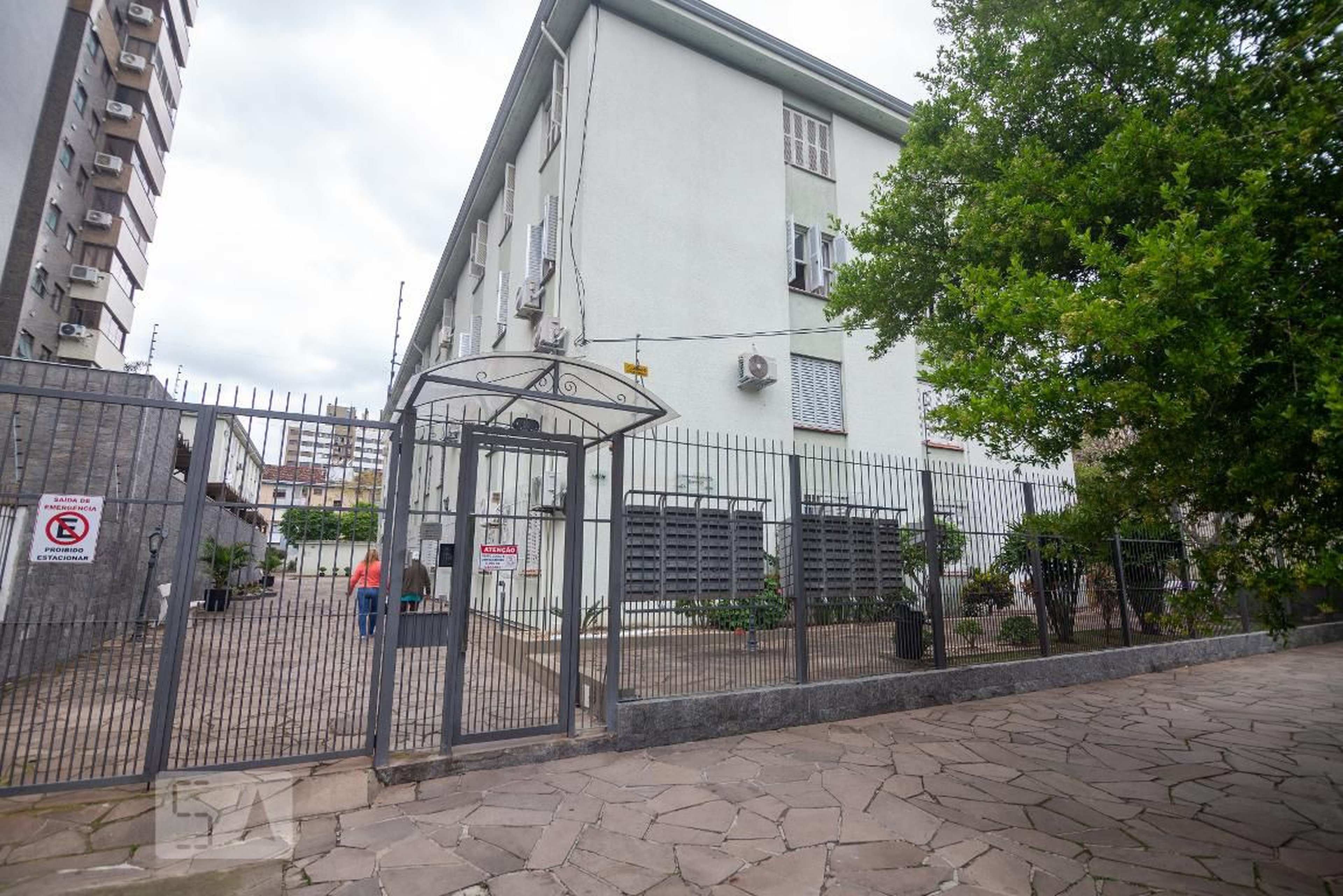 Fachada Condomínio em Rua Gonçalves Dias, 478