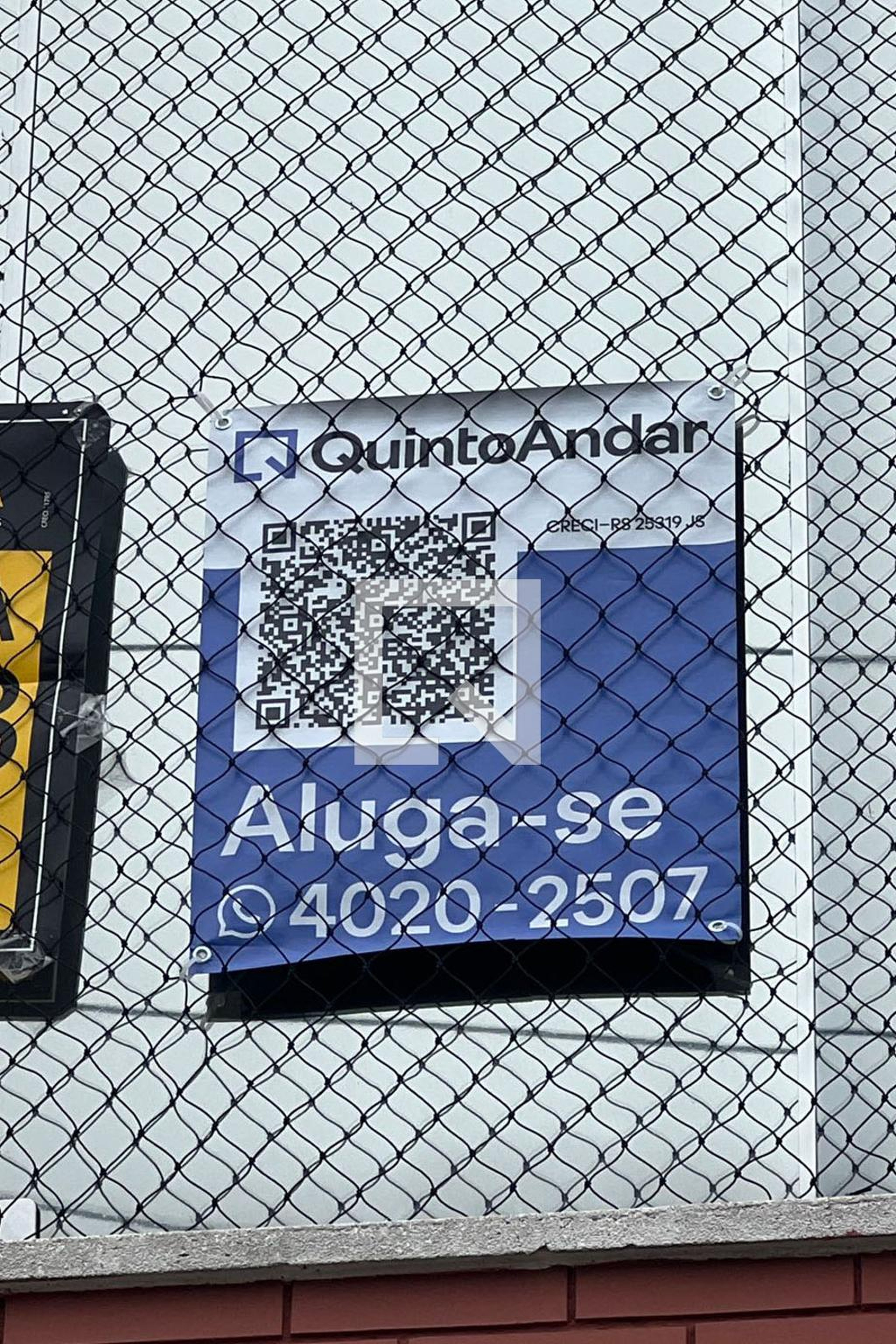 Fachada Condomínio em Rua Vicente da Fontoura, 684