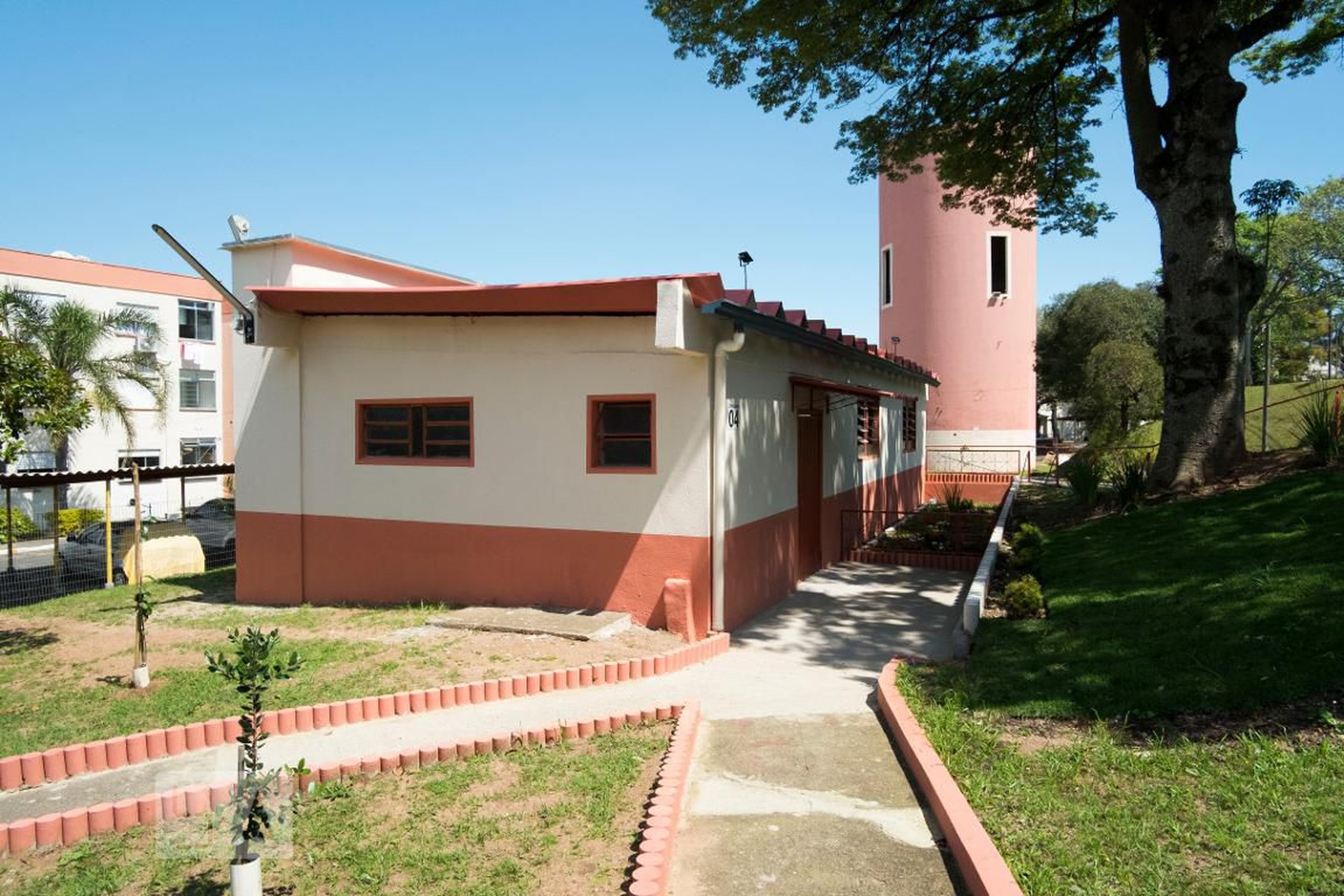 Churrasqueira - Parete (Parque Residencial Teresópolis)