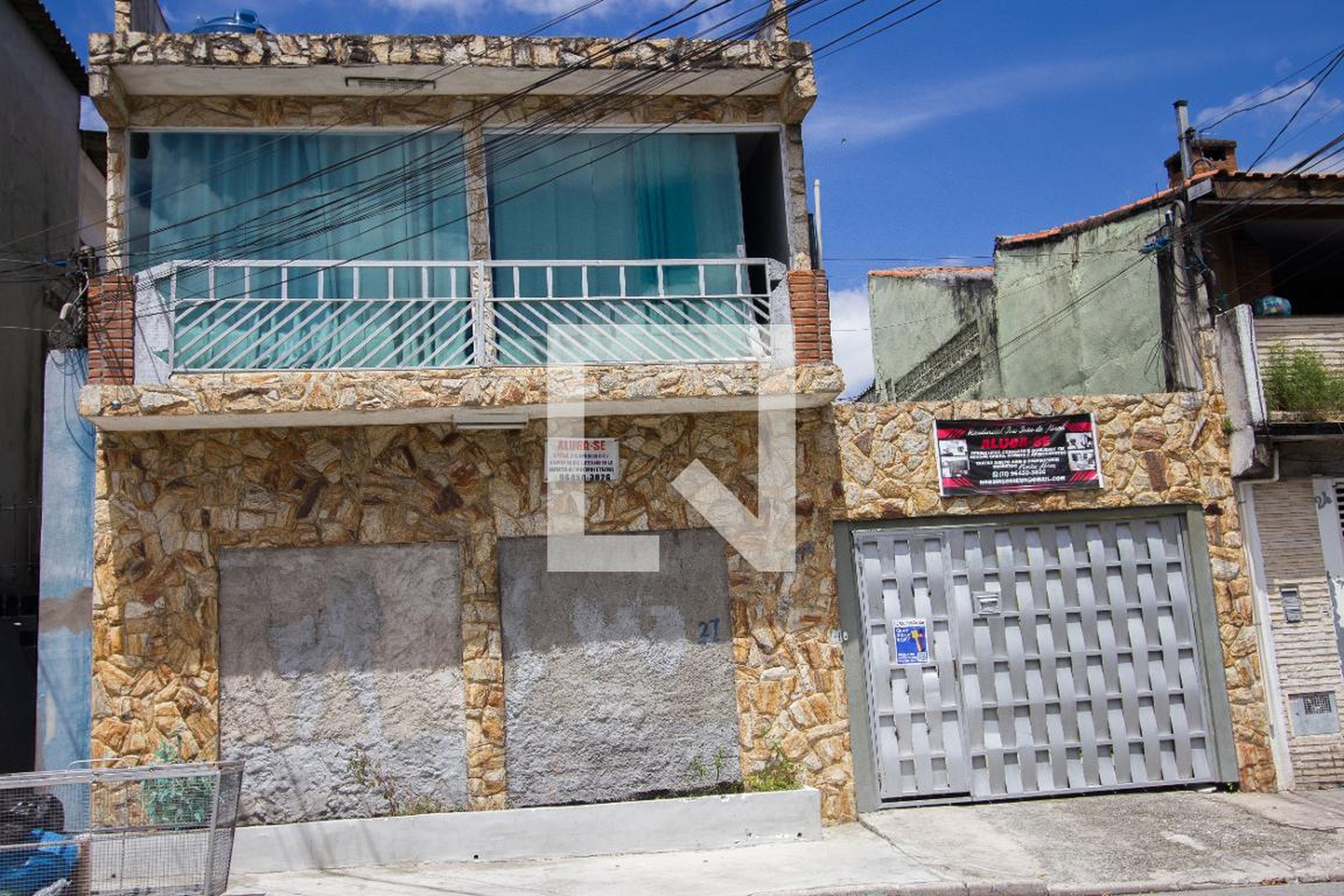 Fachada Condomínio em Rua Teiú, 27a