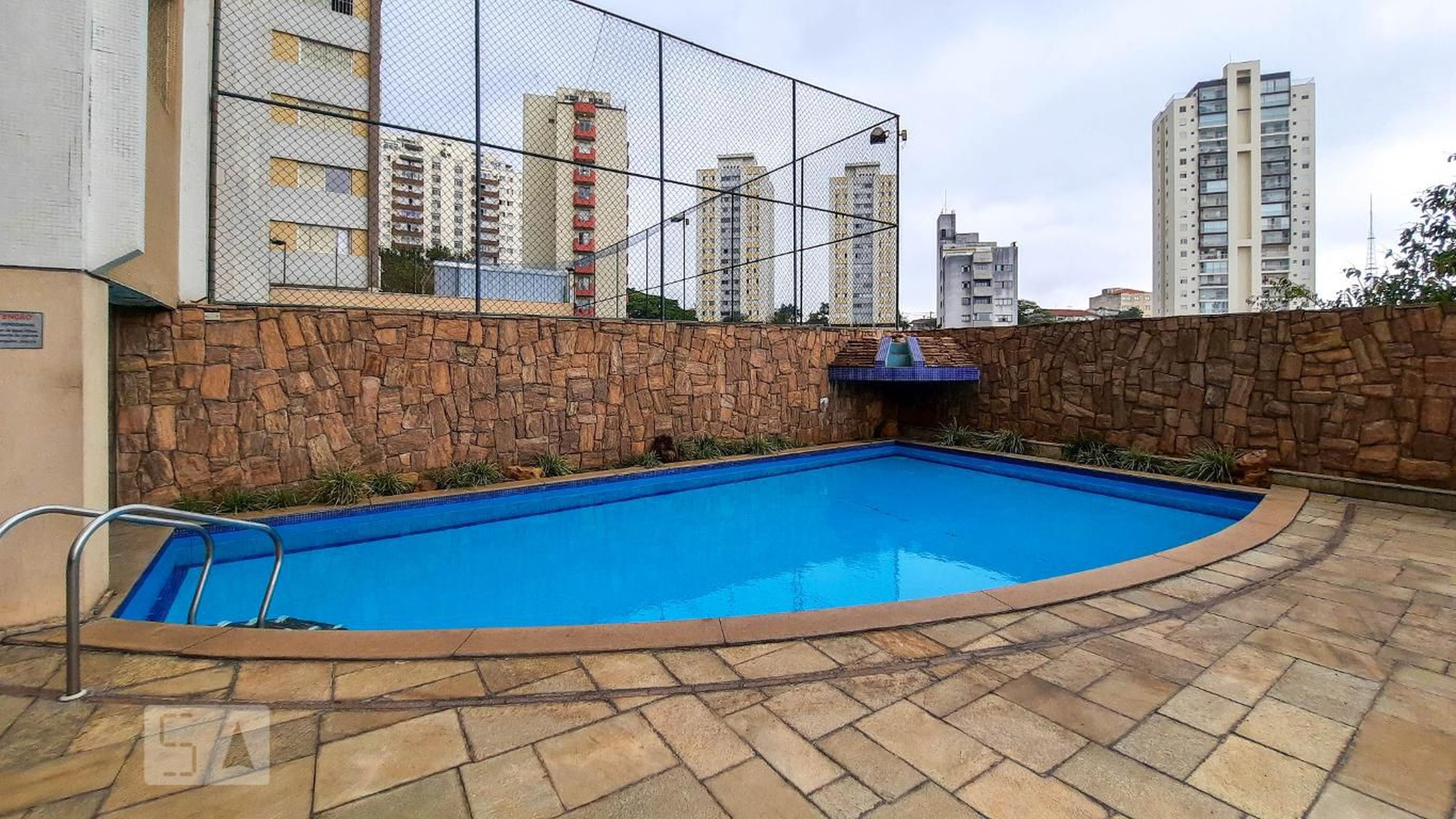 Piscina - Adelino Gaspar