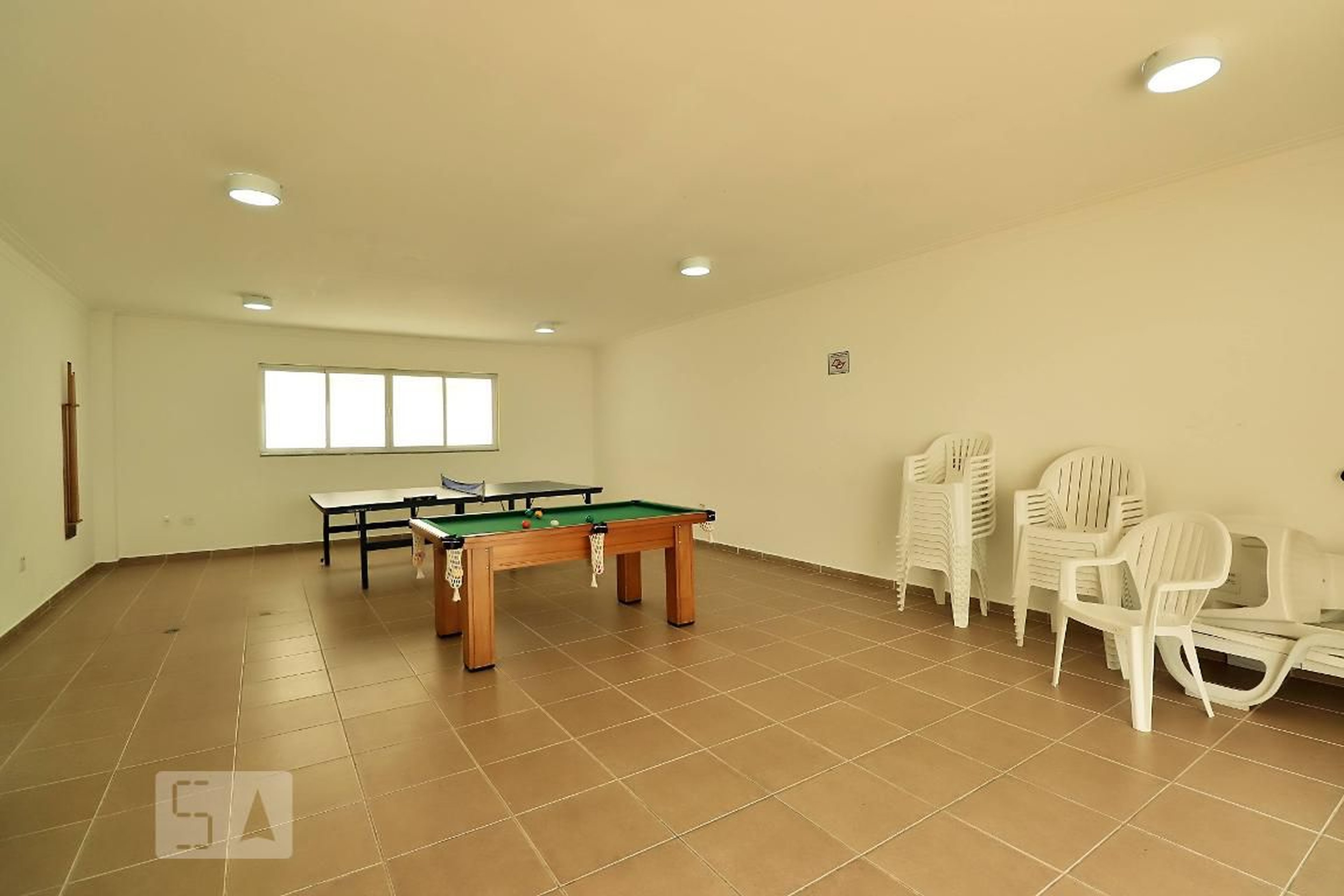 Sala de Jogos - Plaza de Espanha II