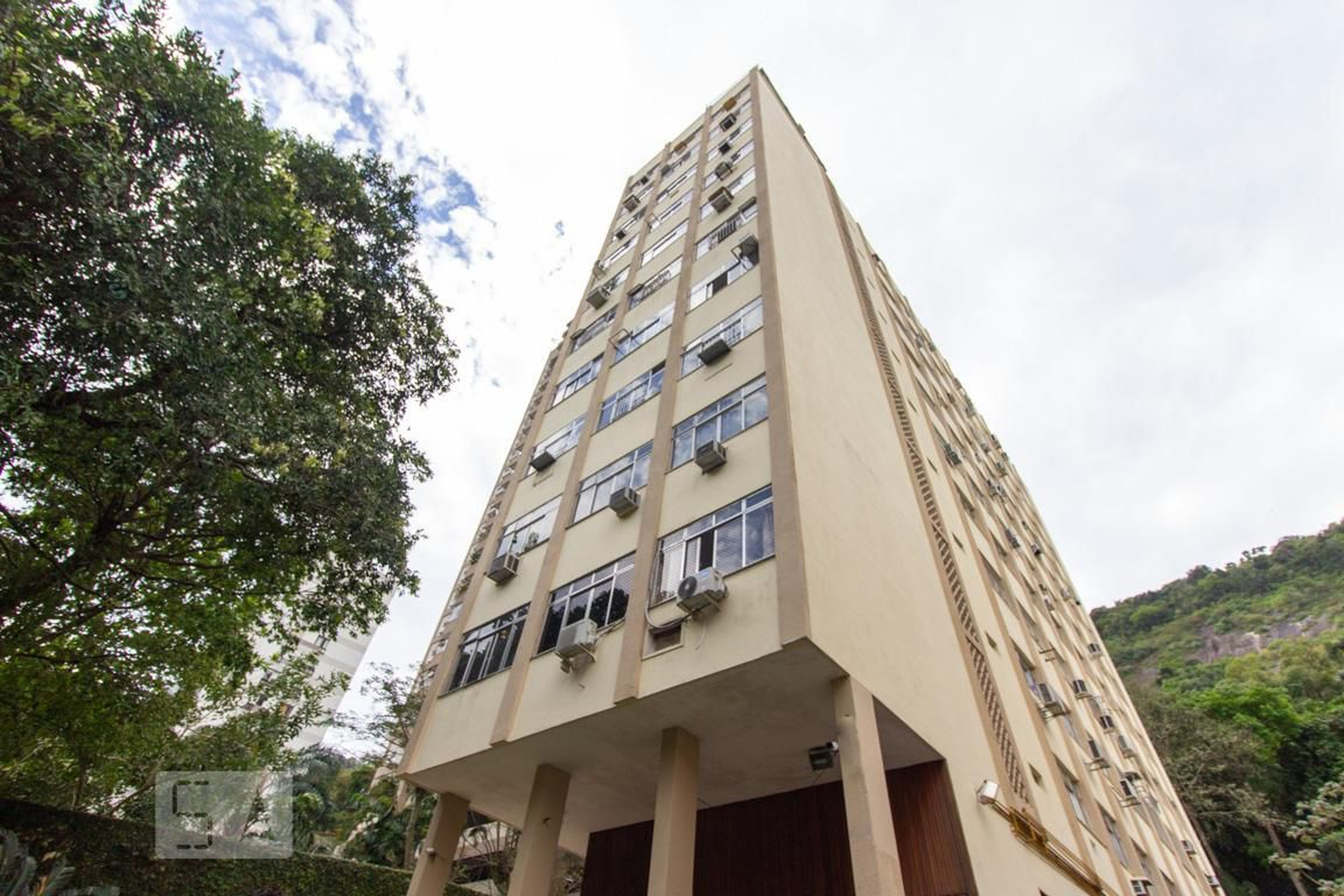 Fachada Condomínio Maria Cecília