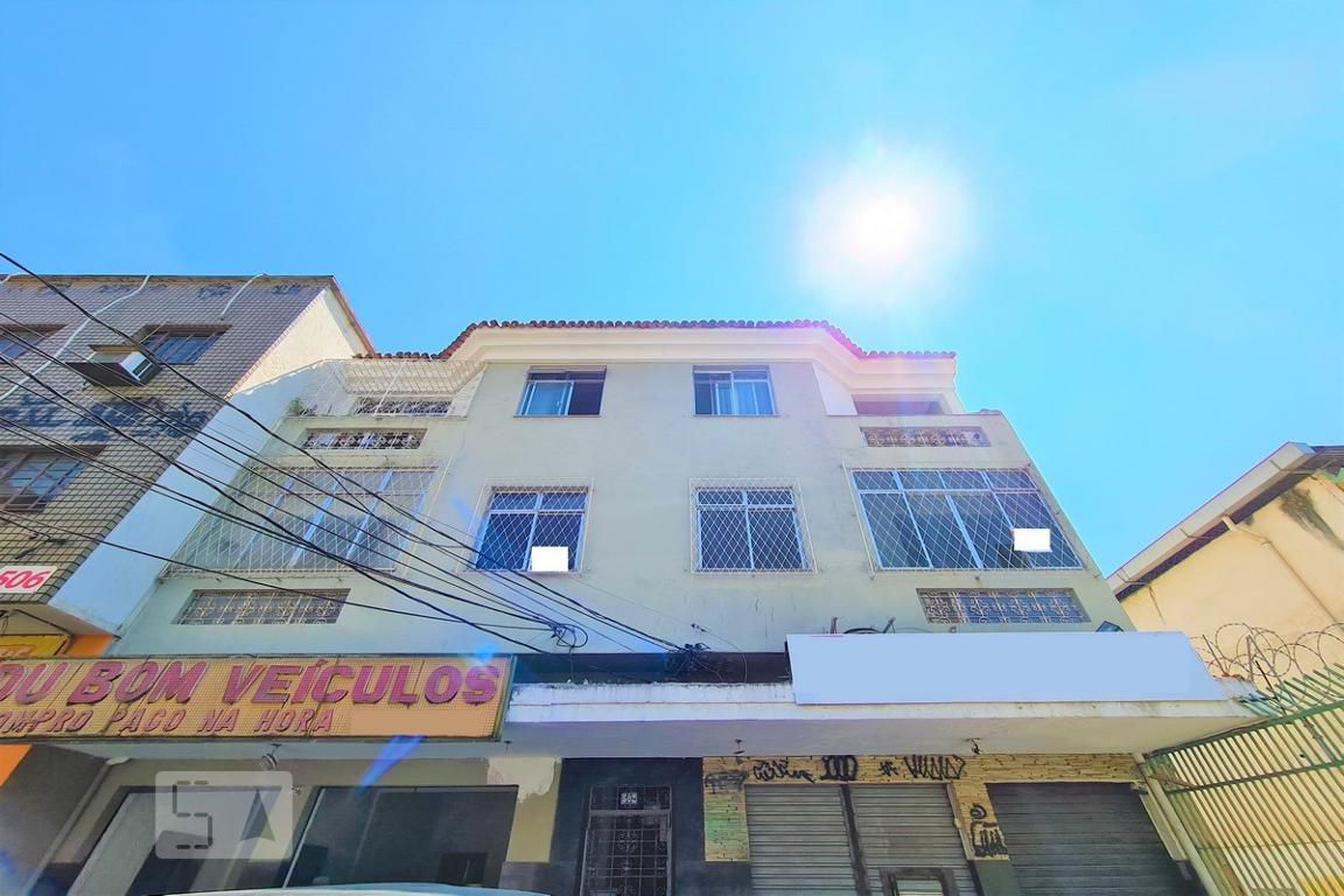 Fachada Condomínio Ferreira Pinto