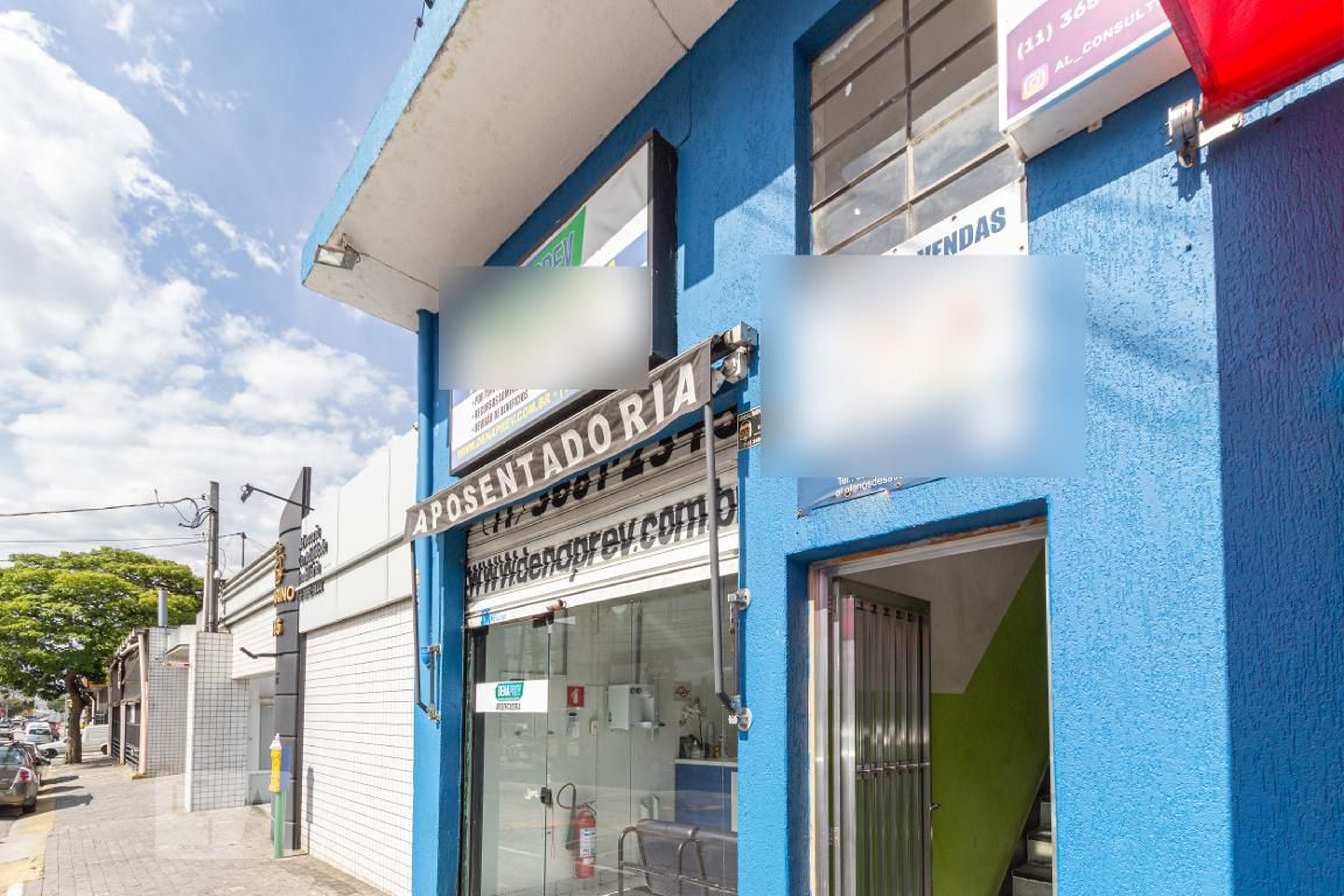 Fachada Condomínio em Rua Professor José Azevedo Minhoto, 389