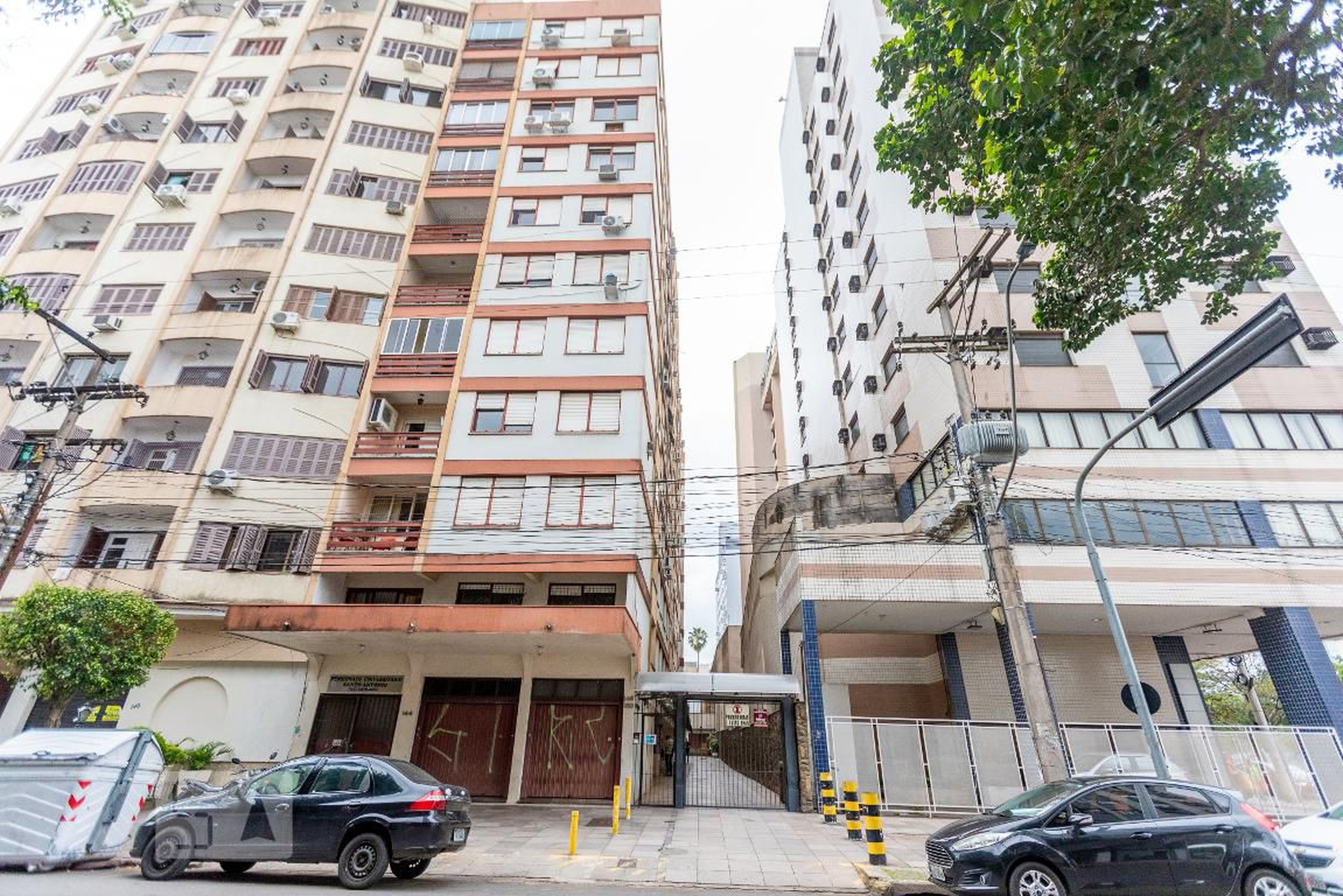 Fachada Condomínio em Rua General Lima e Silva, 151