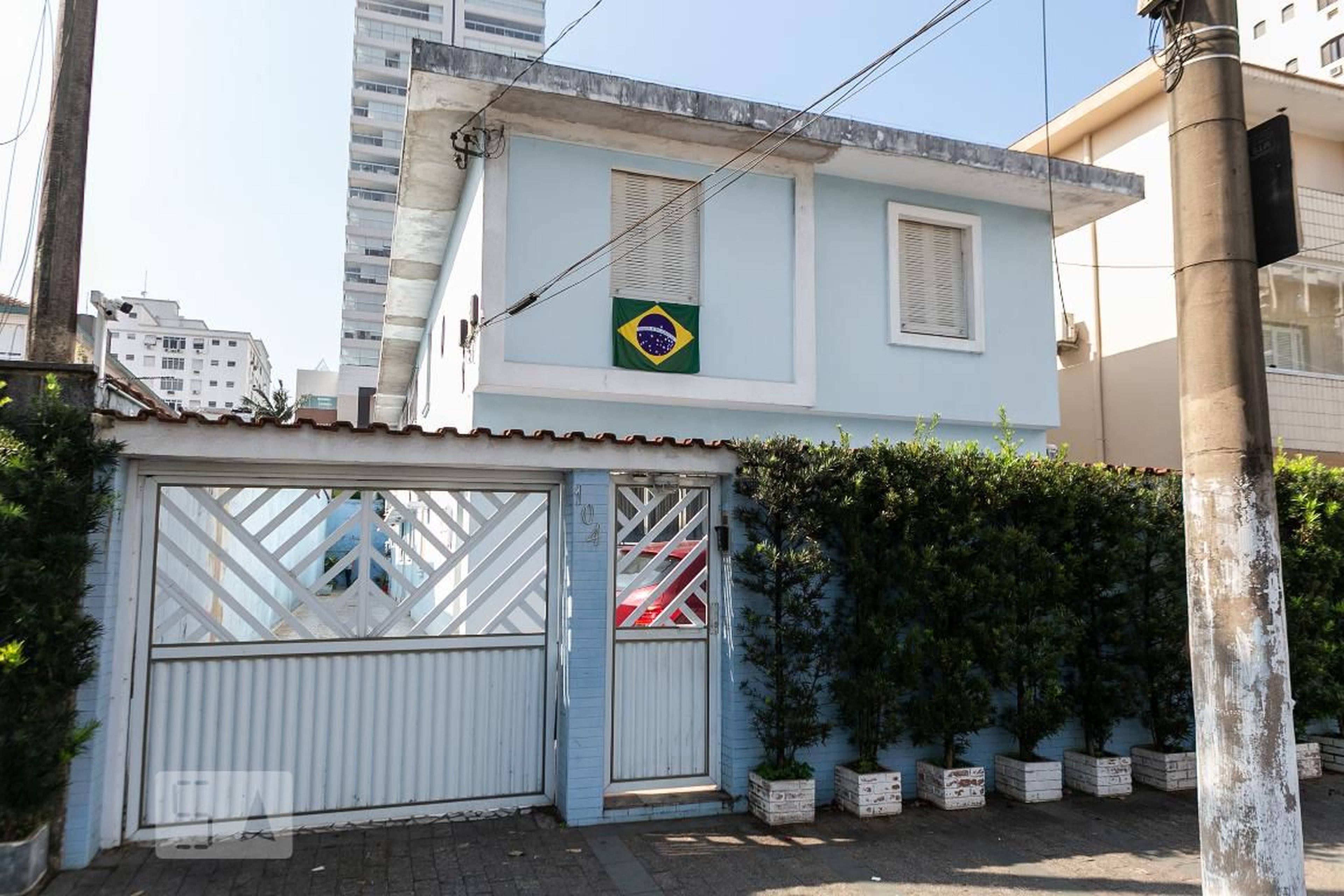 Fachada Condomínio em Rua Primeiro de Maio, 104