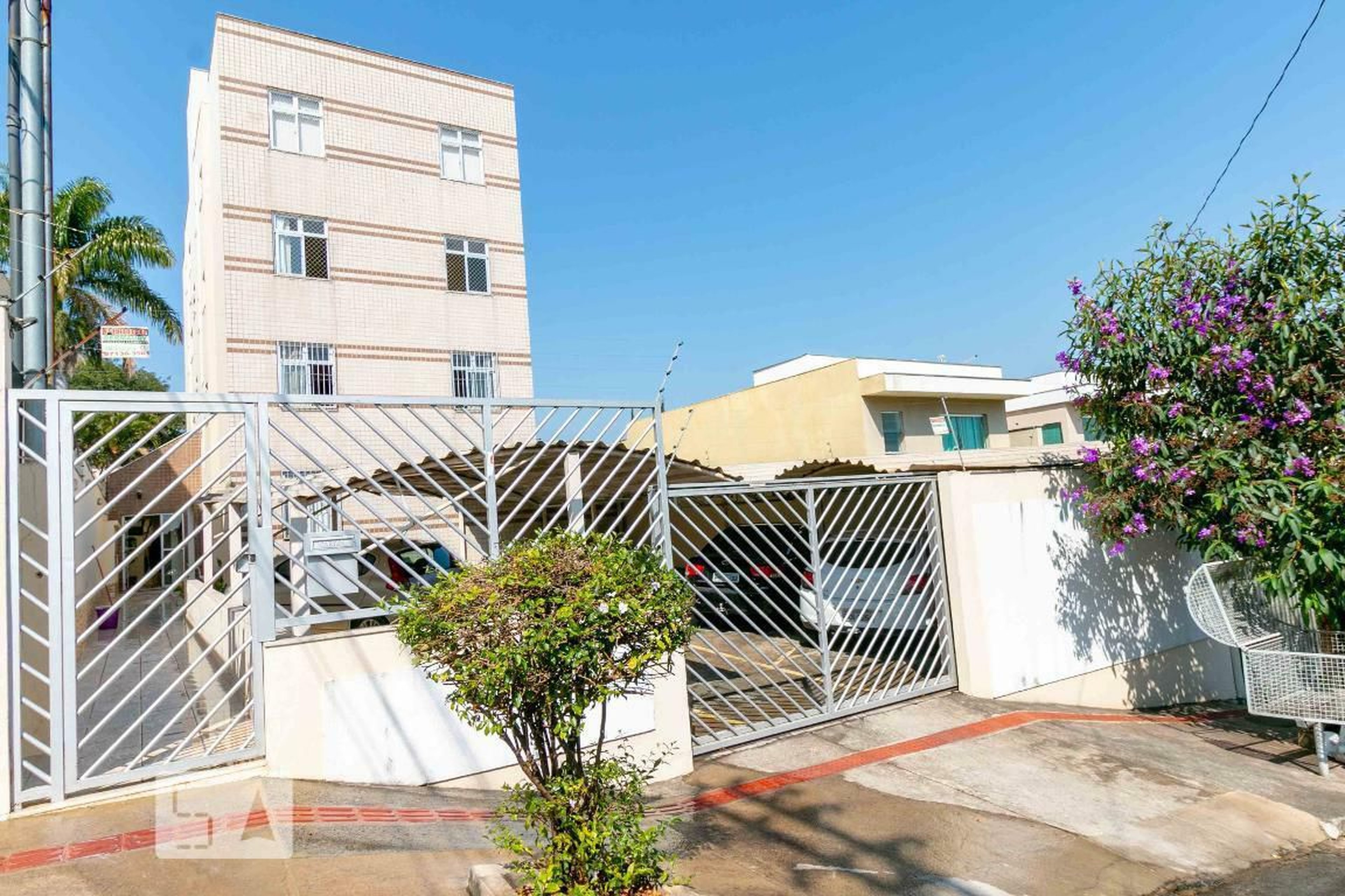 Fachada Condomínio Triangulo Mineiro