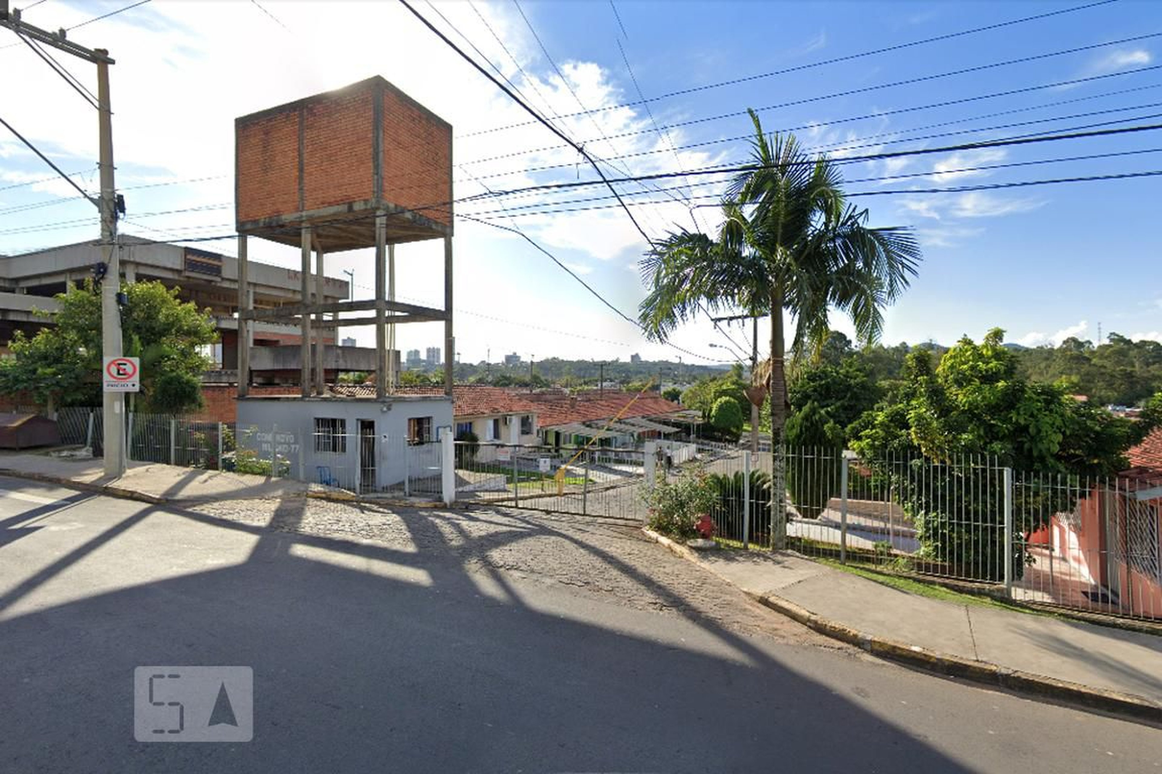 Fachada do Condomínio Condomínio em Rua Mundo Novo, 775