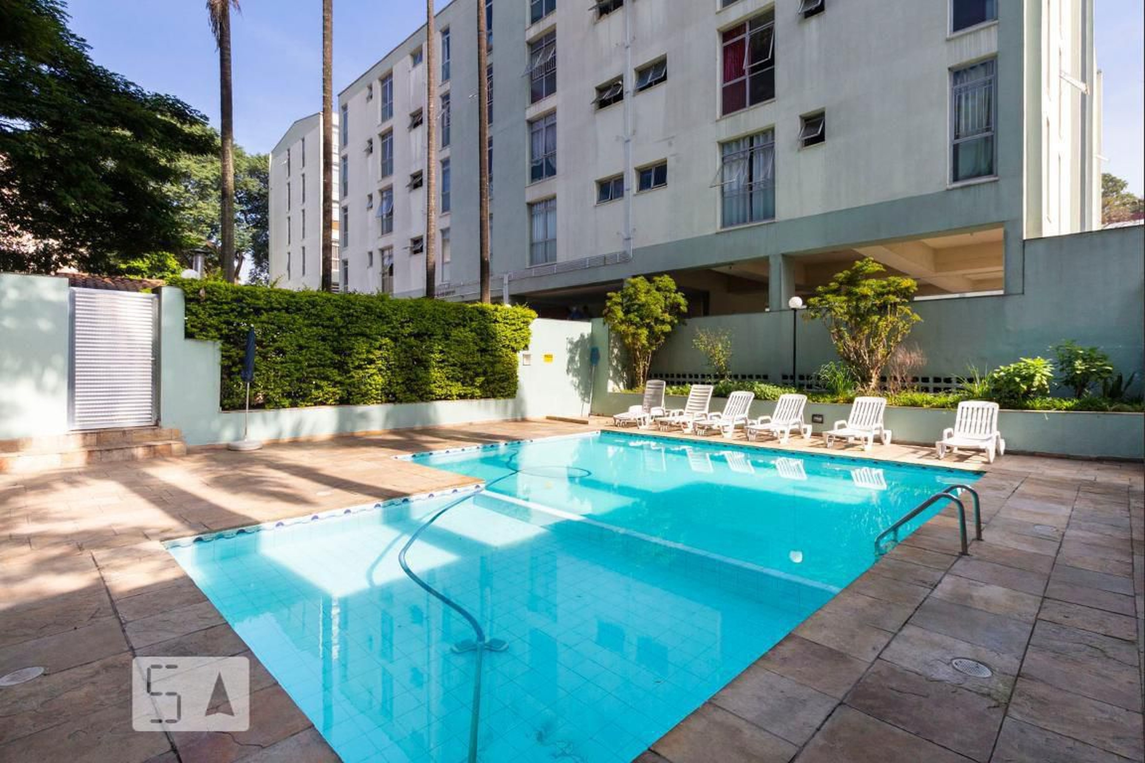 Piscina - Edifício Carmem Salles