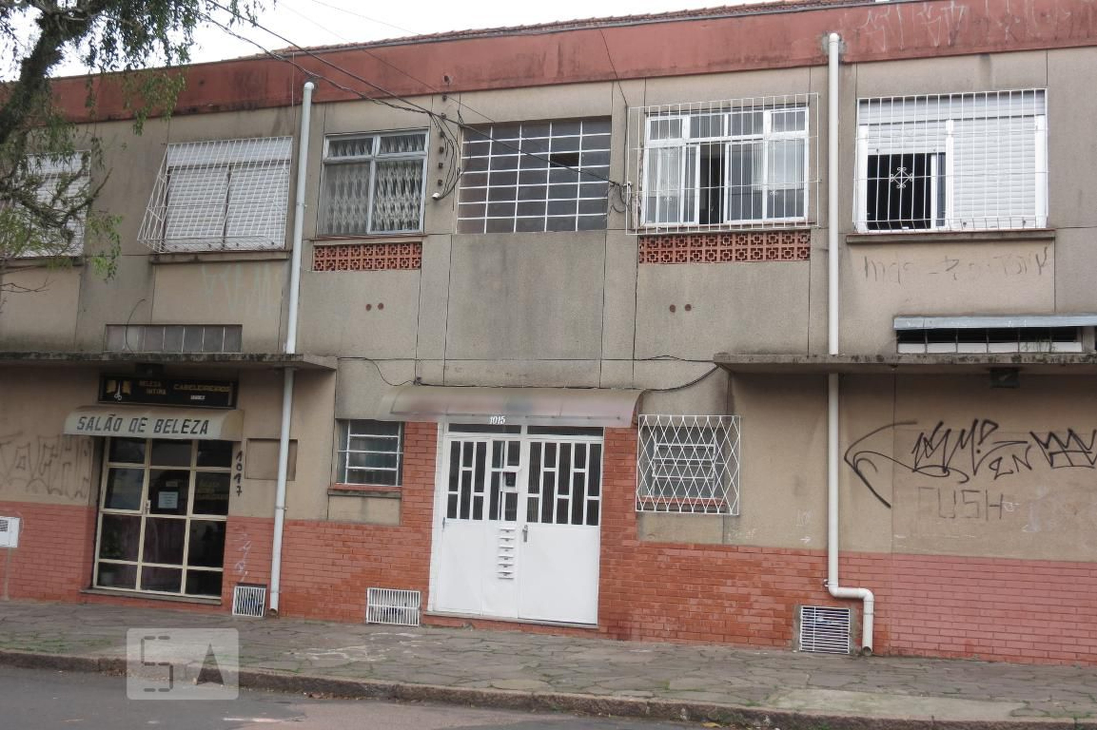Fachada do Condomínio Condomínio em Rua Santa Flora, 1015