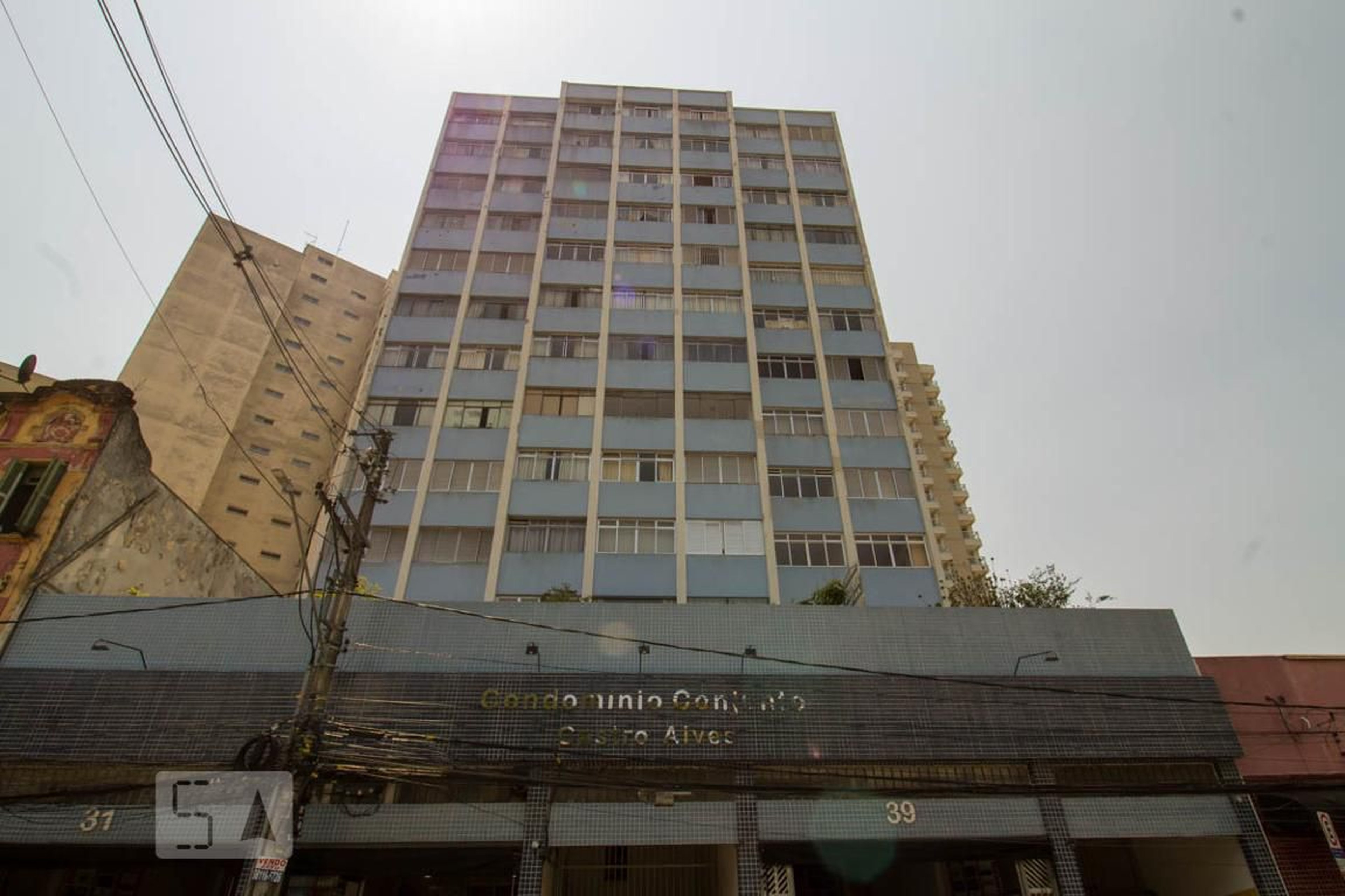 Fachada Condomínio em Rua Castro Alves, 32