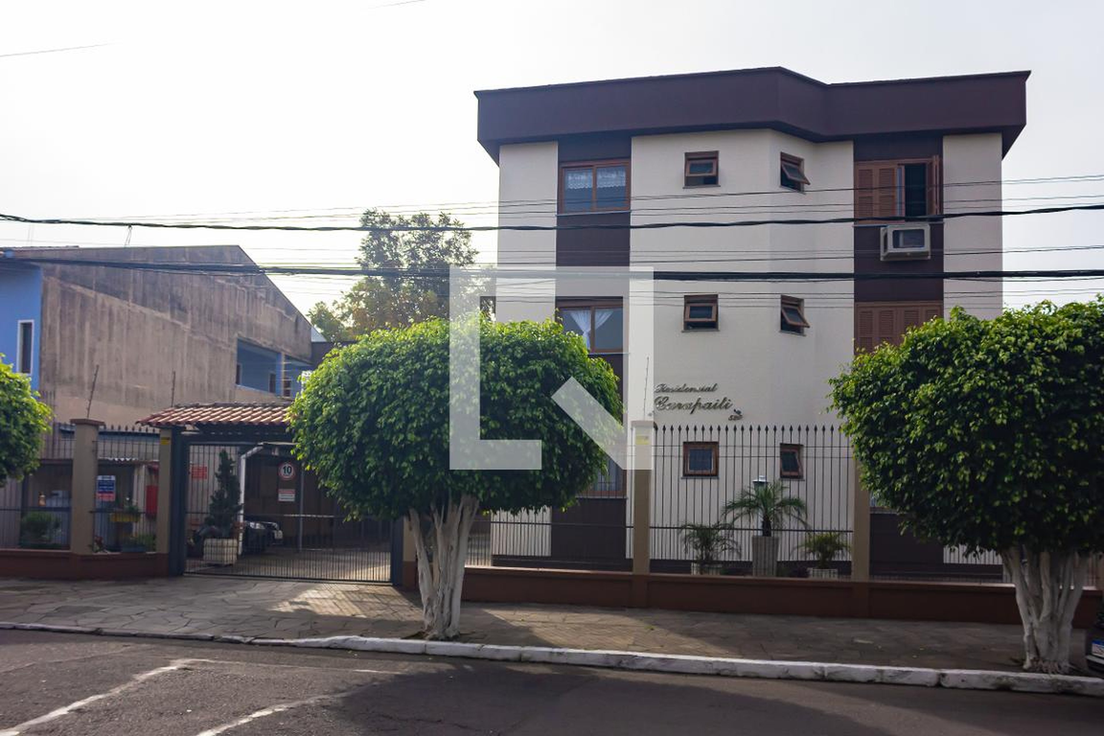 Fachada do Condomínio Edifício Curupaiti