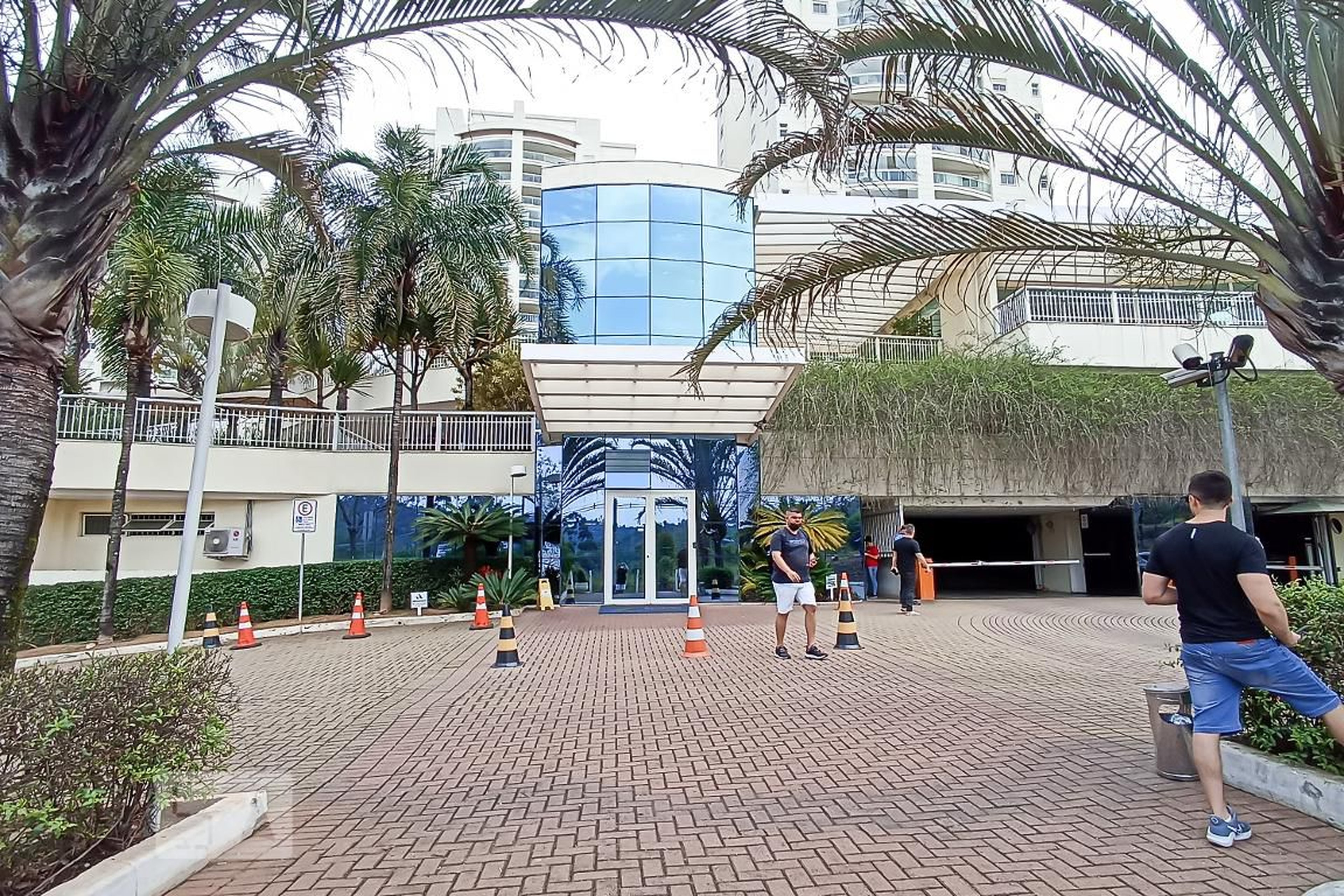 Fachada do condomínio Condomínio Resort Tamboré