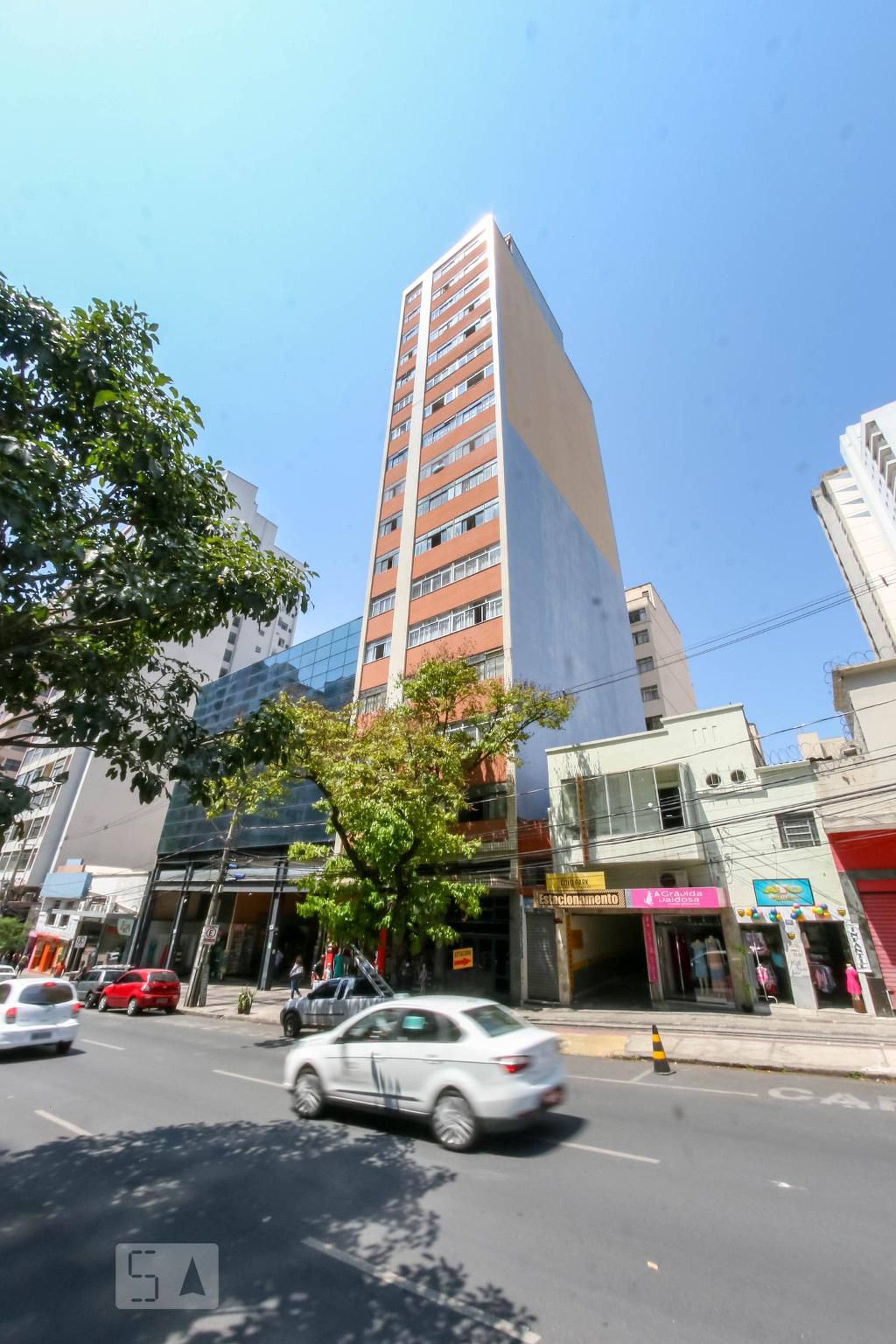 Fachada Condomínio em Avenida Augusto de Lima, 1277