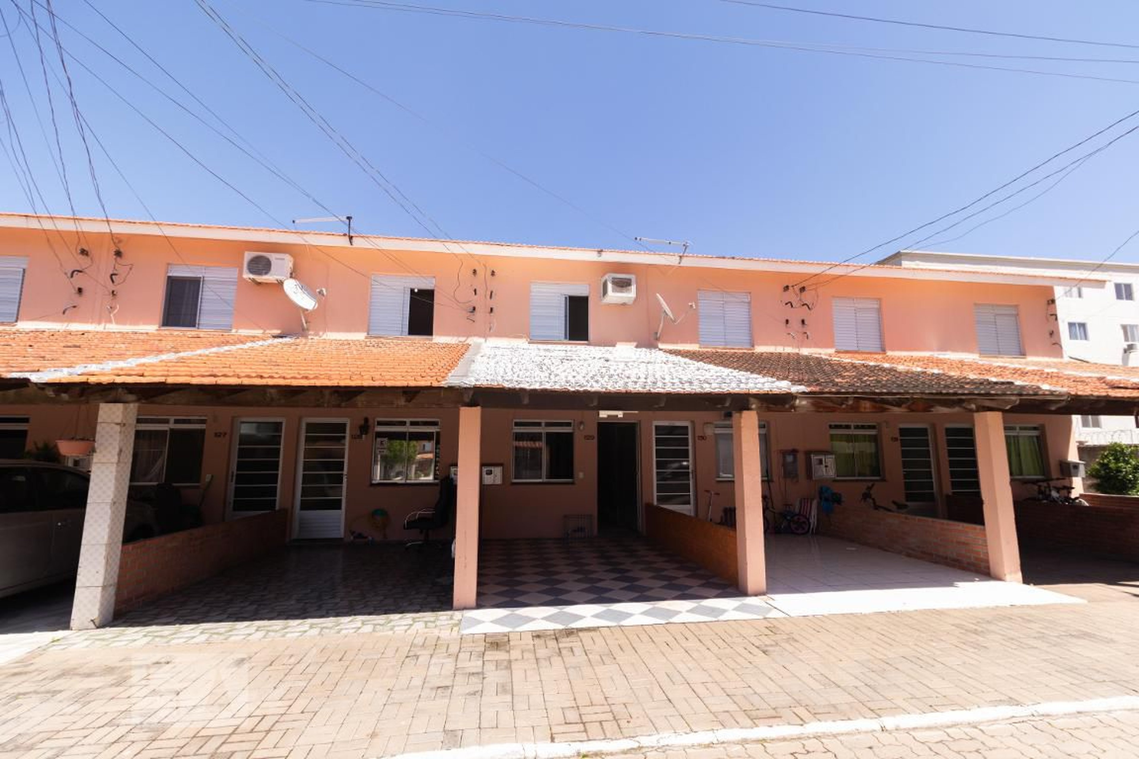 Fachada Condomínio em Rua Boa Esperança, 295