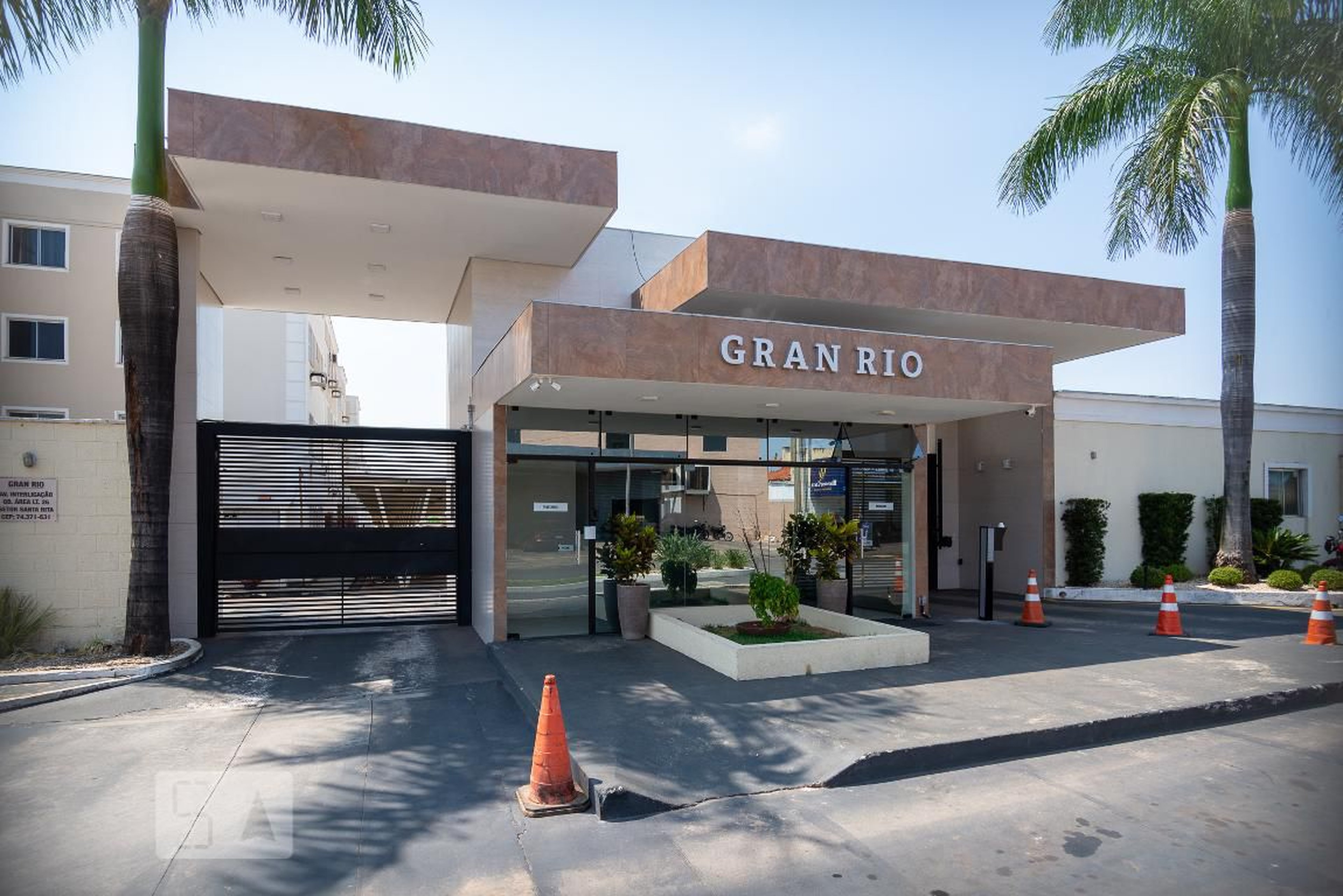 Fachada Condomínio em Avenida Interligação, 105