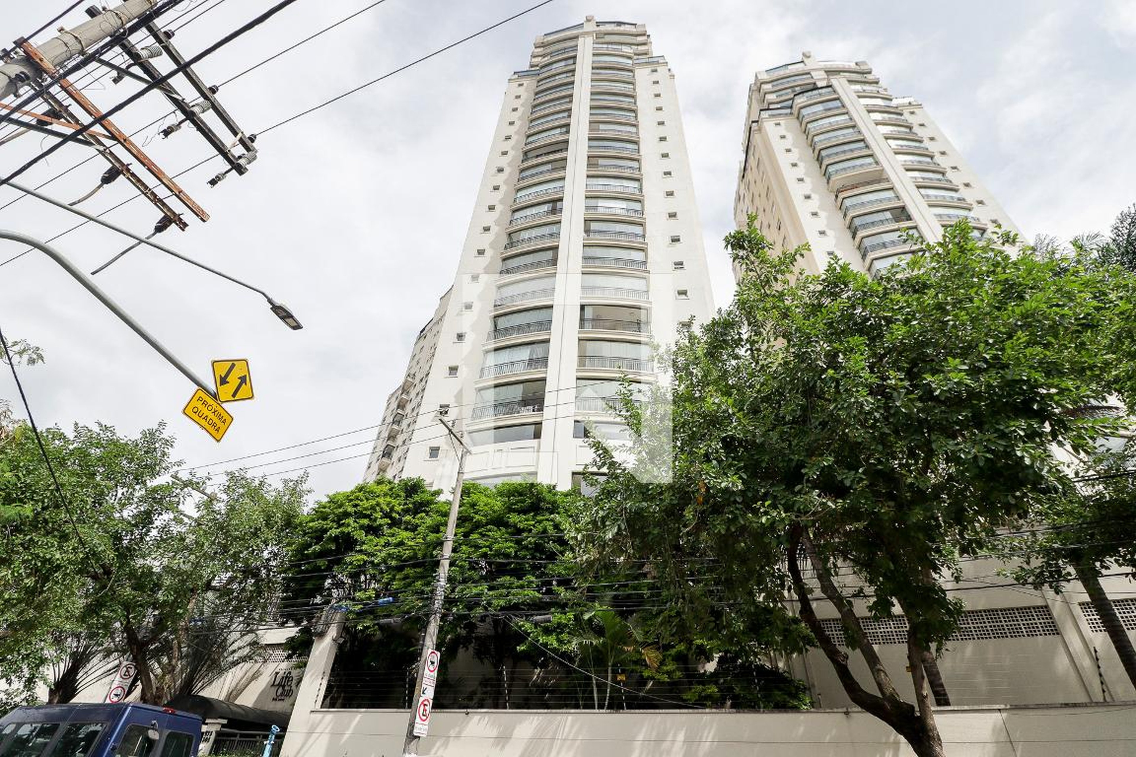 Fachada Condomínio Life Club