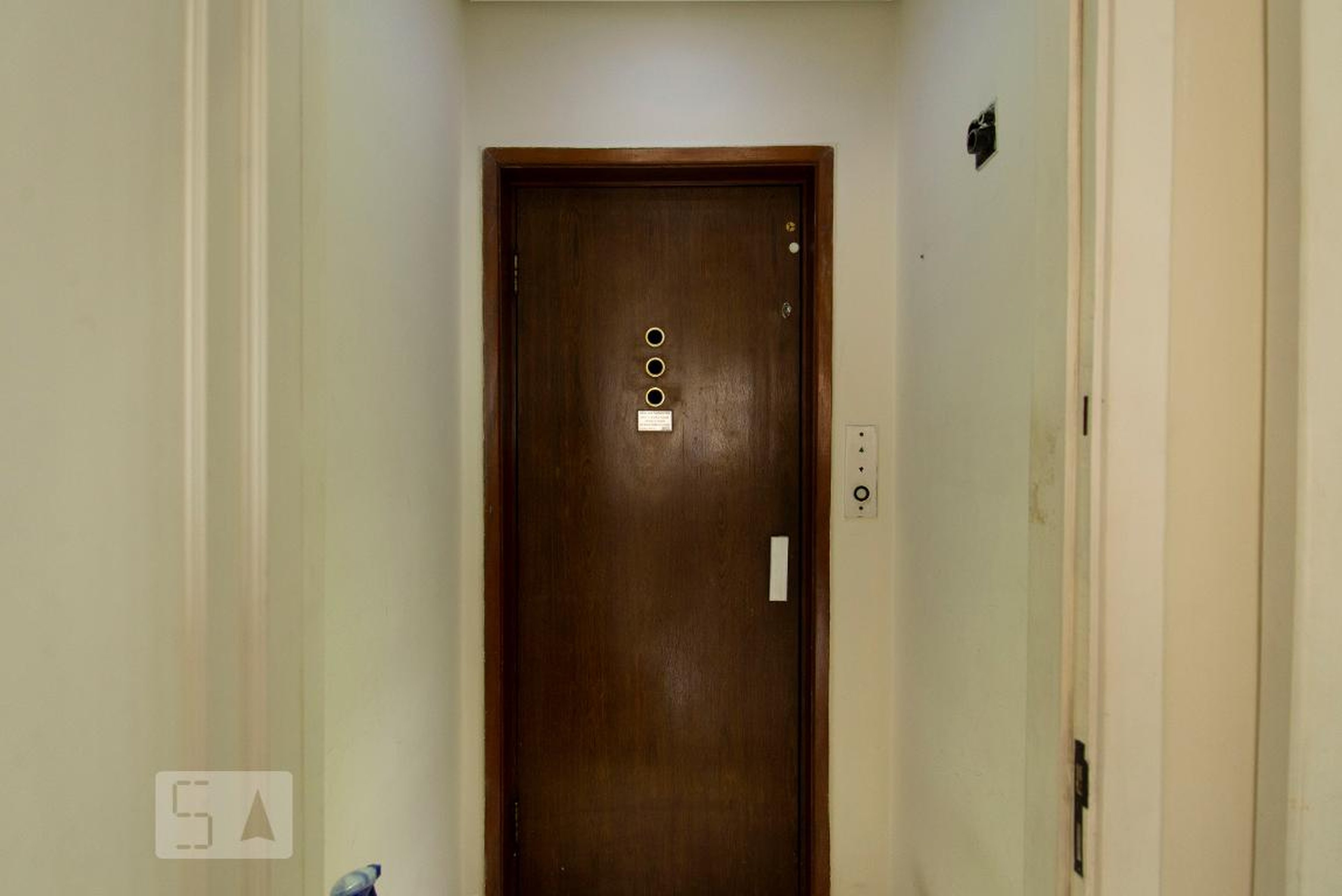 Hall - Prates